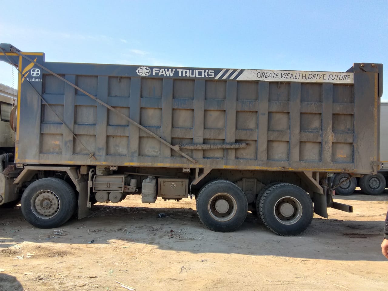 FAW J6 8x4 Самосвал 2023 г. - фото 5