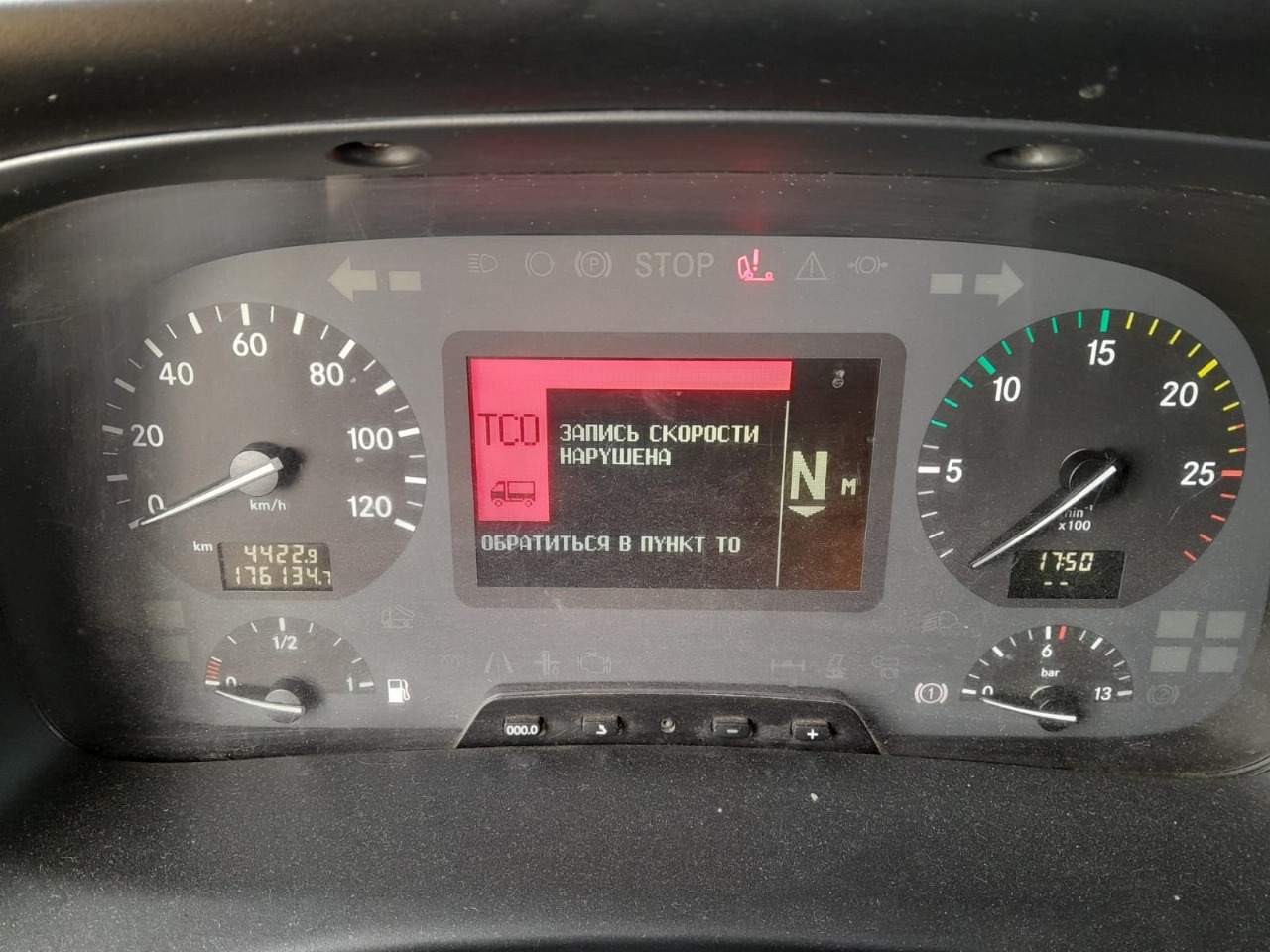 Mercedes-Benz ACTROS 4x2 Седельный тягач 2017 г. - фото 4