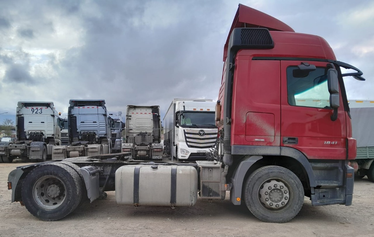 Mercedes-Benz ACTROS 4x2 Седельный тягач 2017 г. - фото 6