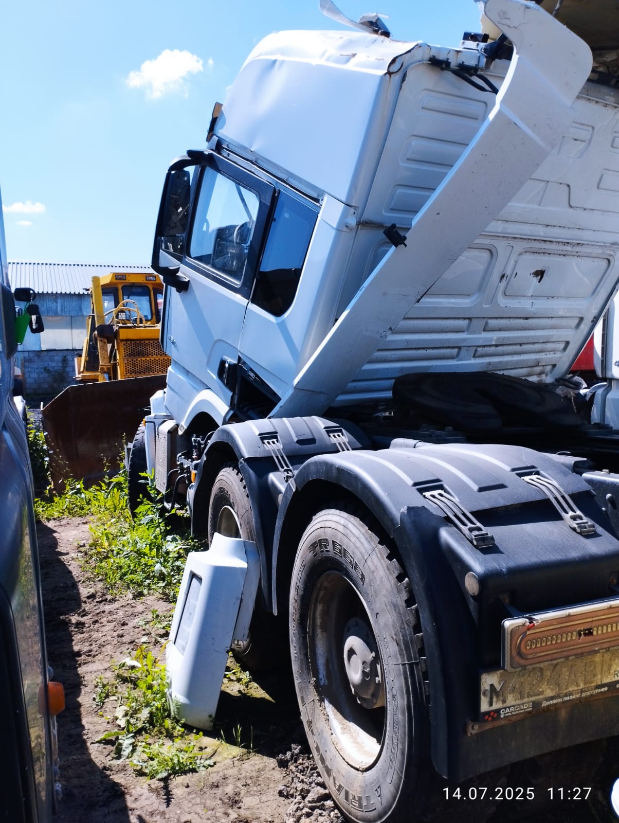 Shacman (Shaanxi) SX* 6x4 Седельный тягач 2023 г. - фото 5