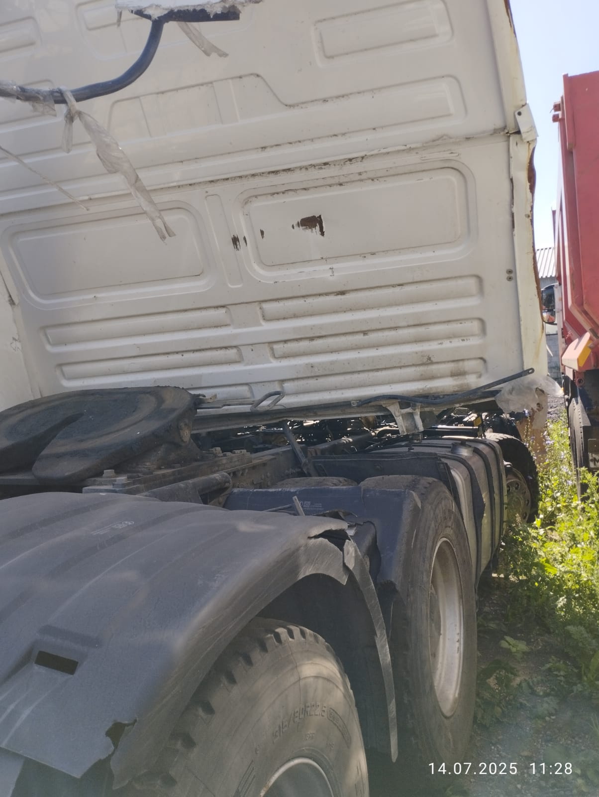 Shacman (Shaanxi) SX* 6x4 Седельный тягач 2023 г. - фото 9