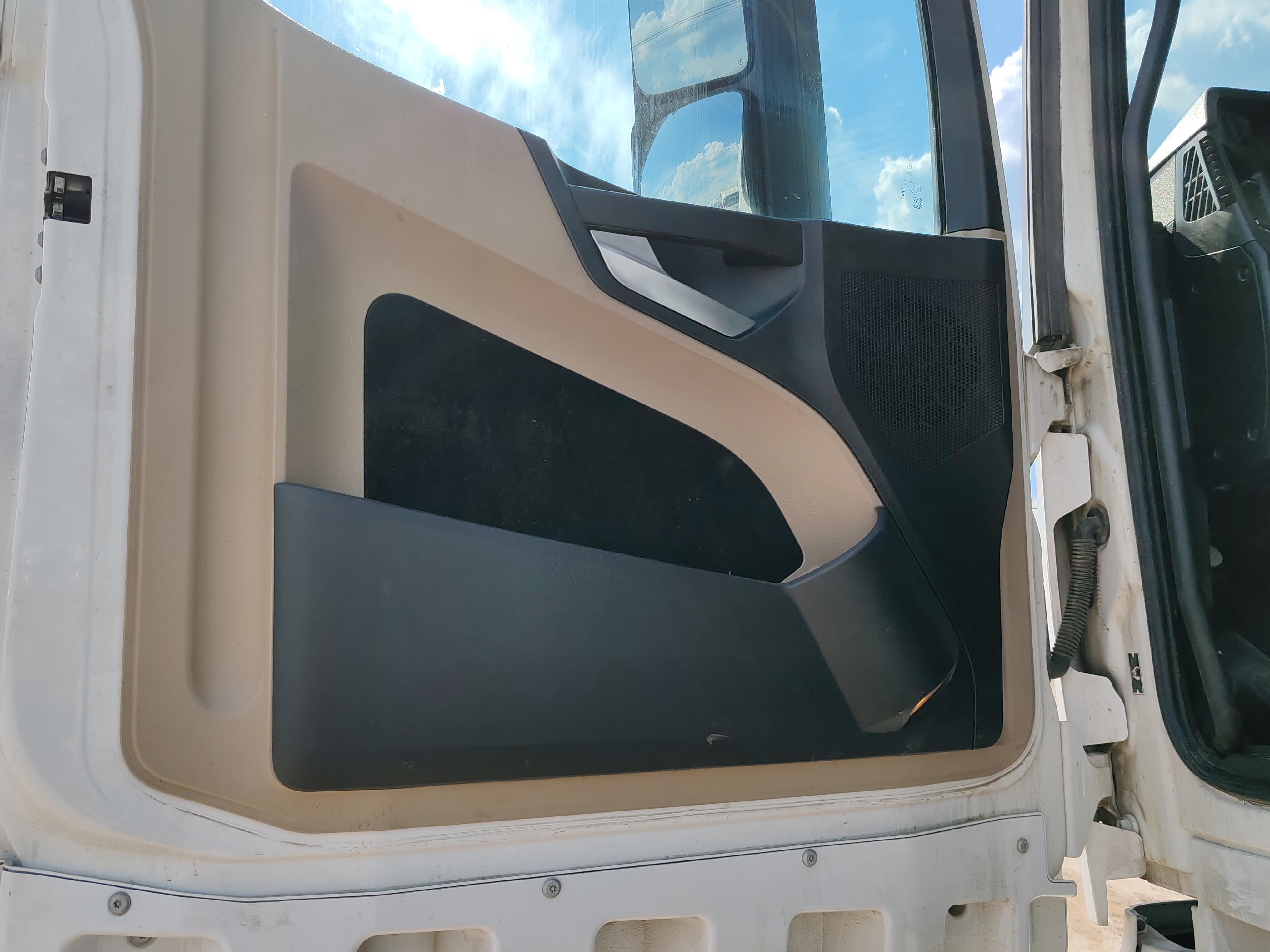 Mercedes-Benz ACTROS 4x2 Седельный тягач 2021 г. - фото 9