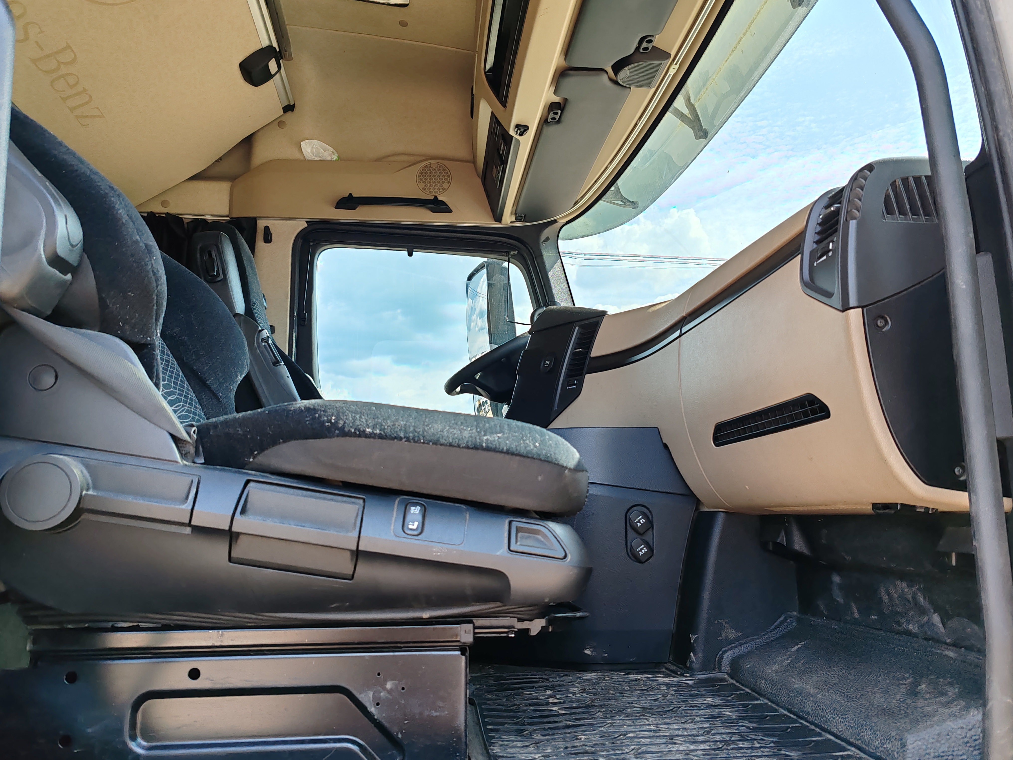 Mercedes-Benz ACTROS 4x2 Седельный тягач 2021 г. - фото 11