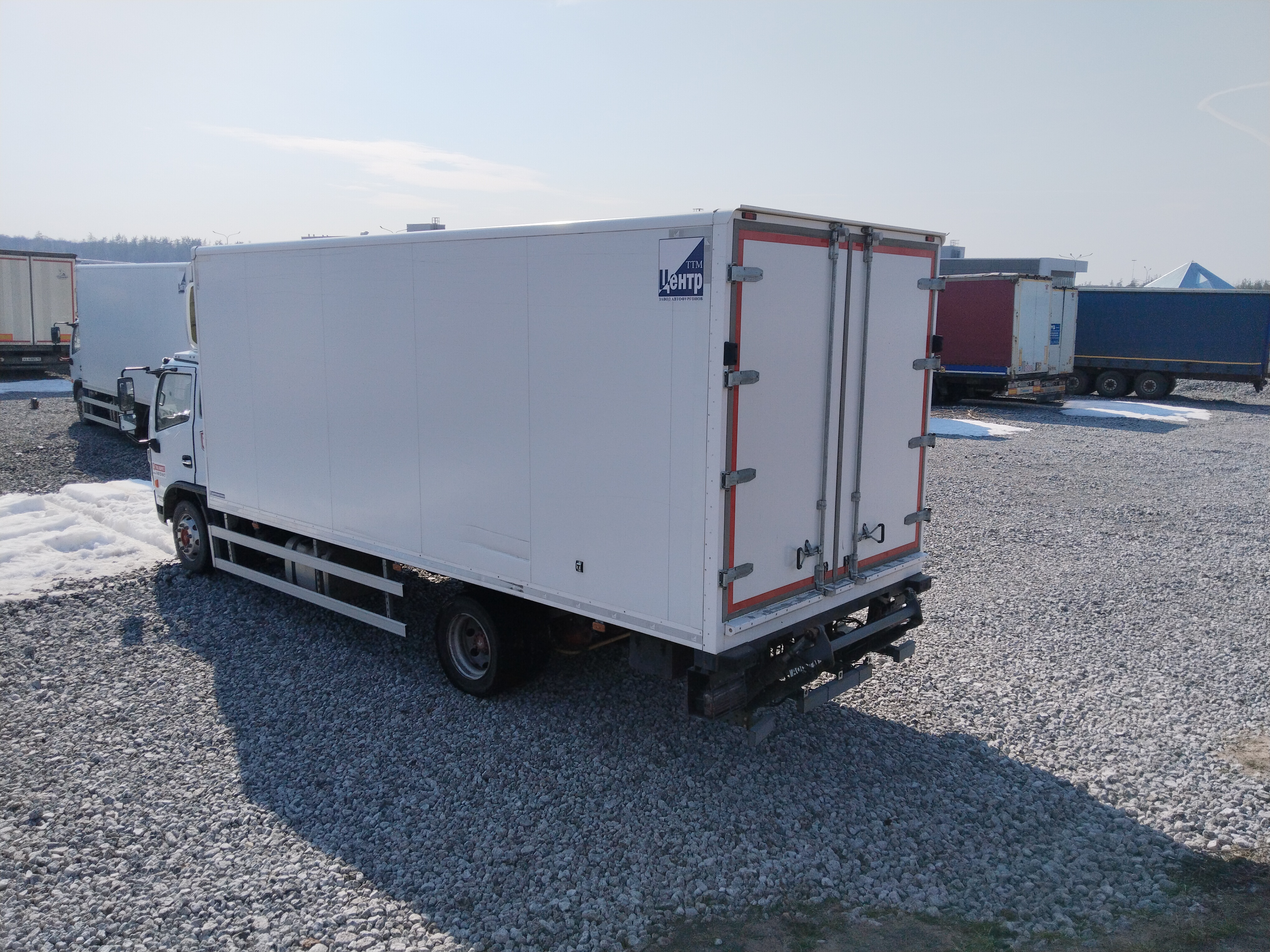 DongFeng C120 Изотермический/рефрижератор с гидробортом 2024 г. - фото 7