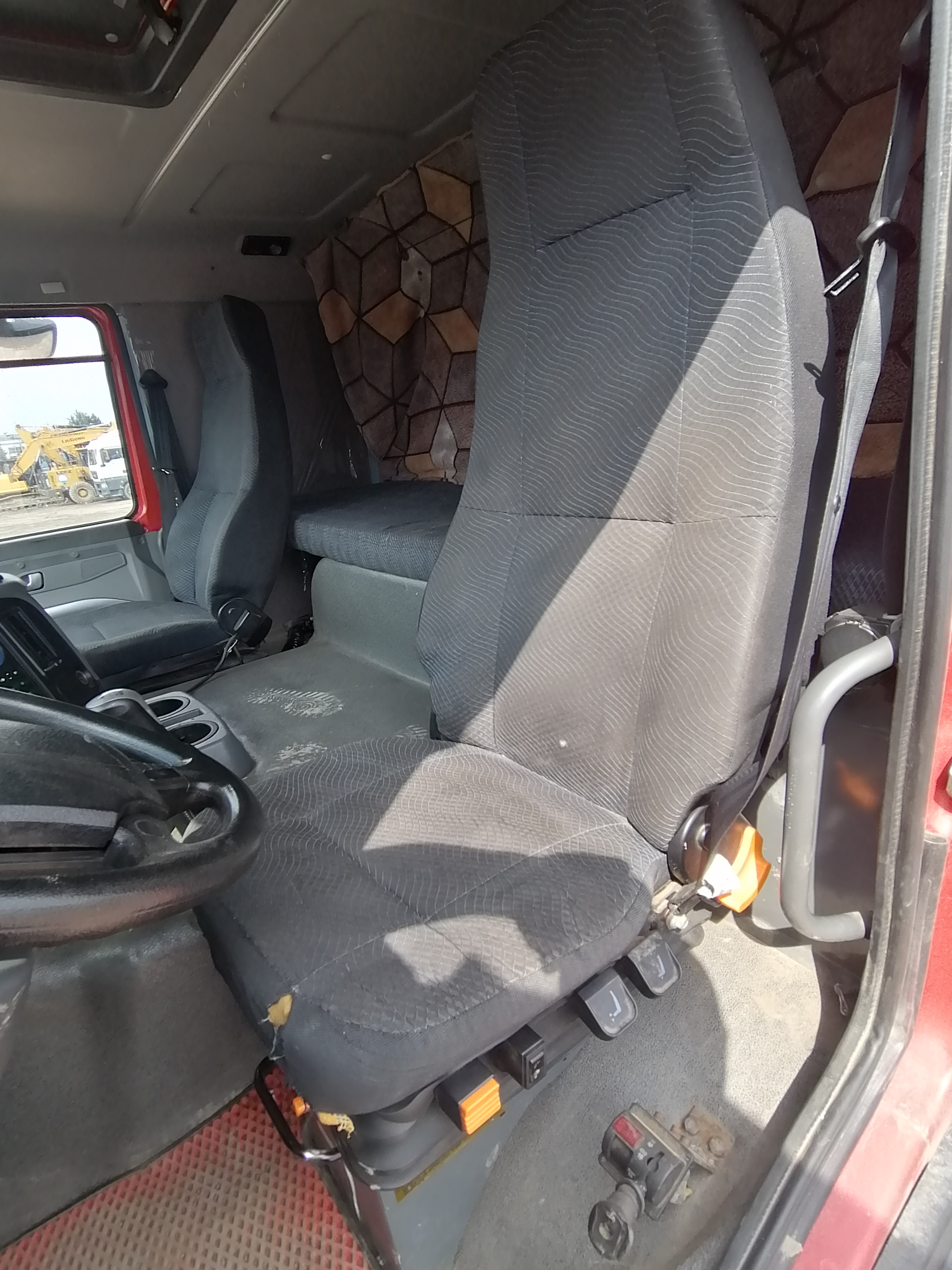 Howo ZZ* 6x4 Самосвал 2022 г. - фото 2