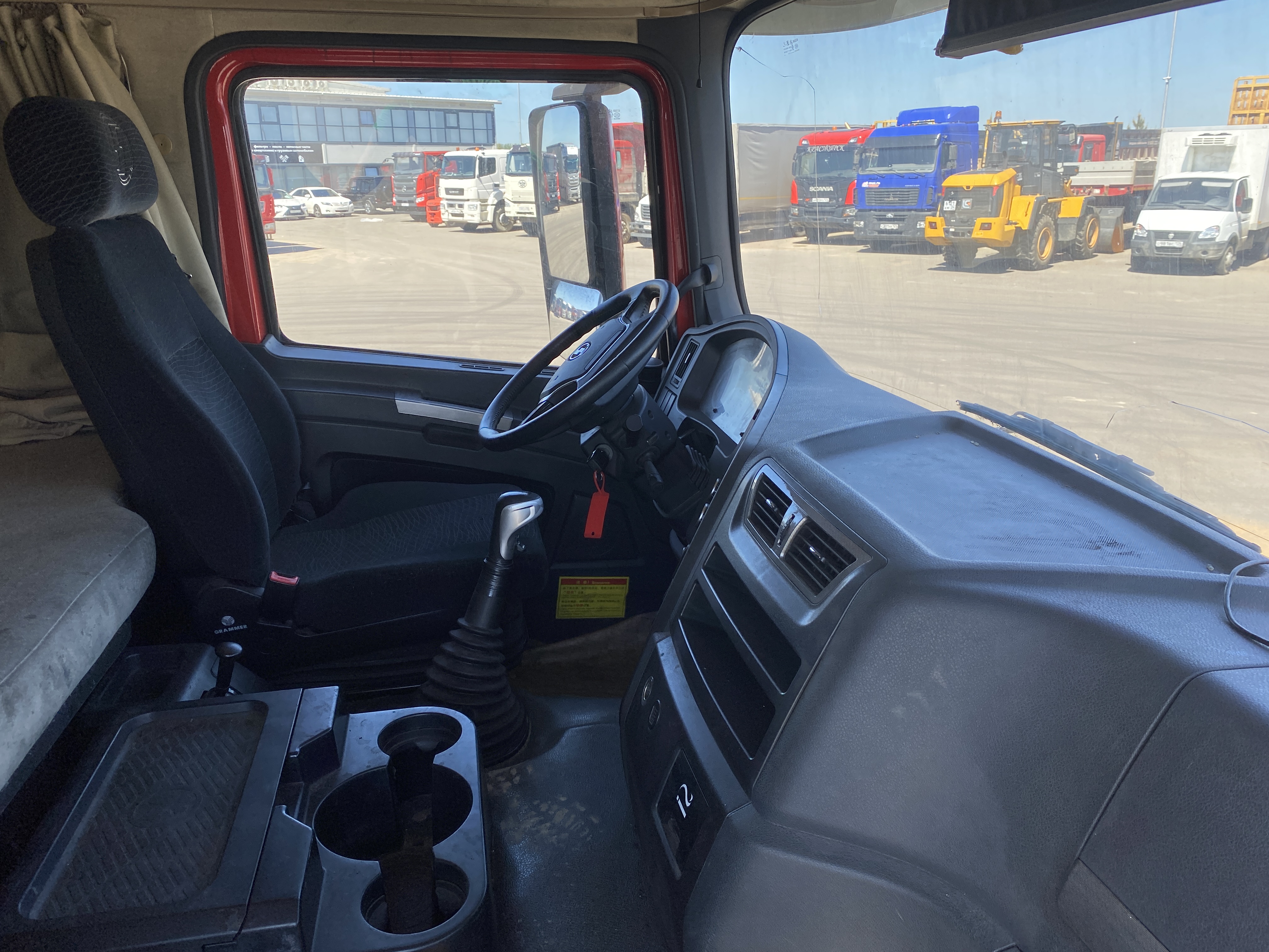 Shacman (Shaanxi) SX* 8x4 Самосвал 2022 г. - фото 15