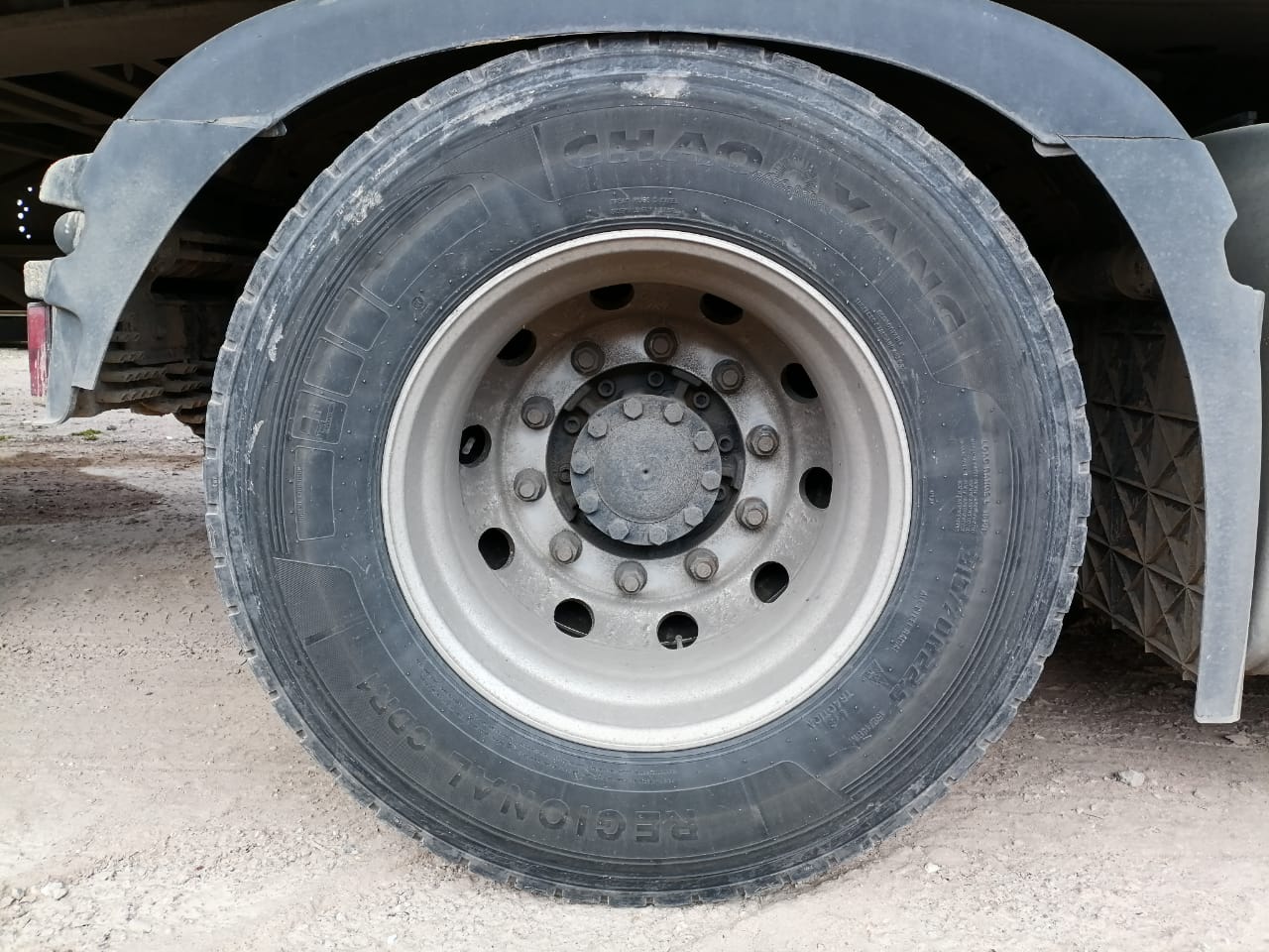 Shacman (Shaanxi) SX* 4x2 Седельный тягач 2023 г. - фото 13