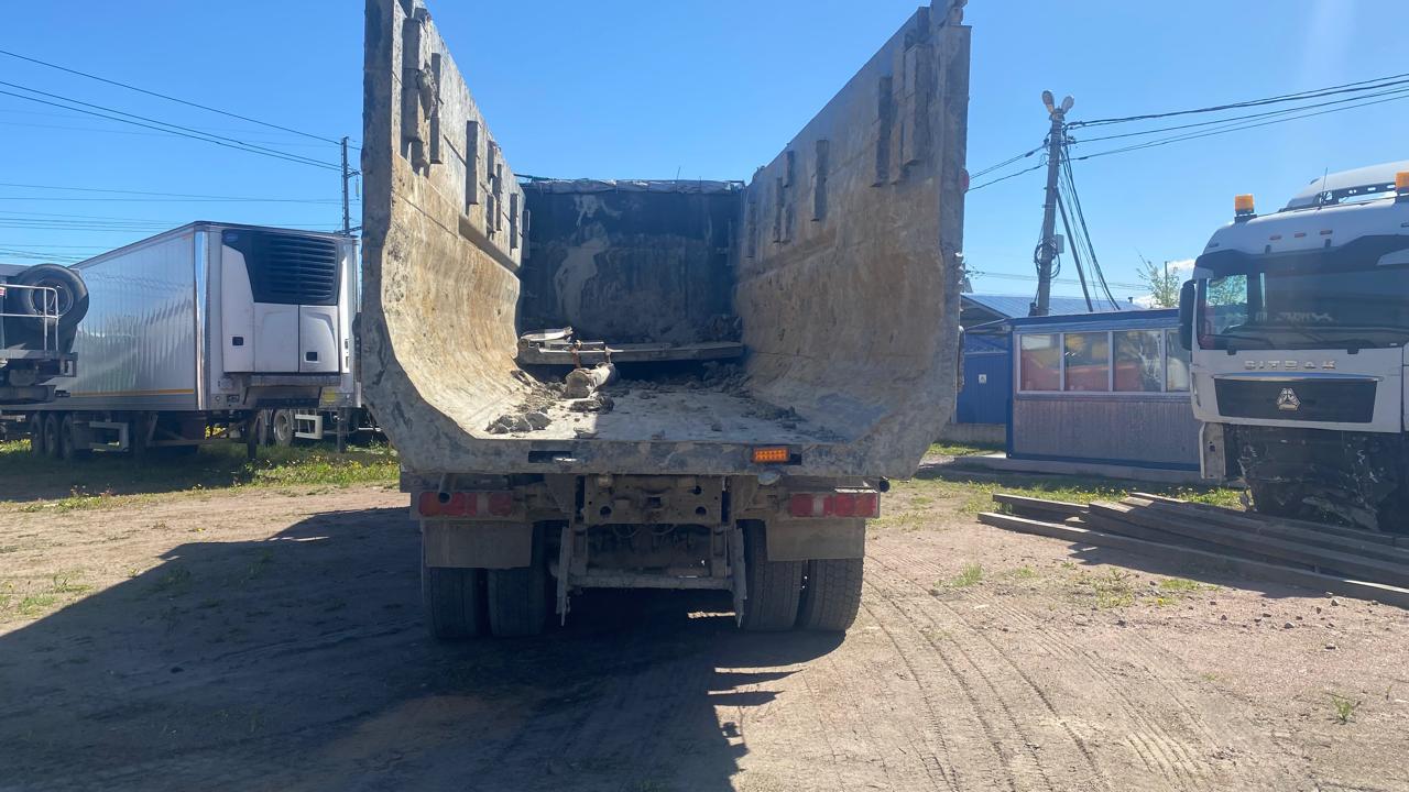 Howo T5G 8x4 Самосвал 2024 г. - фото 6