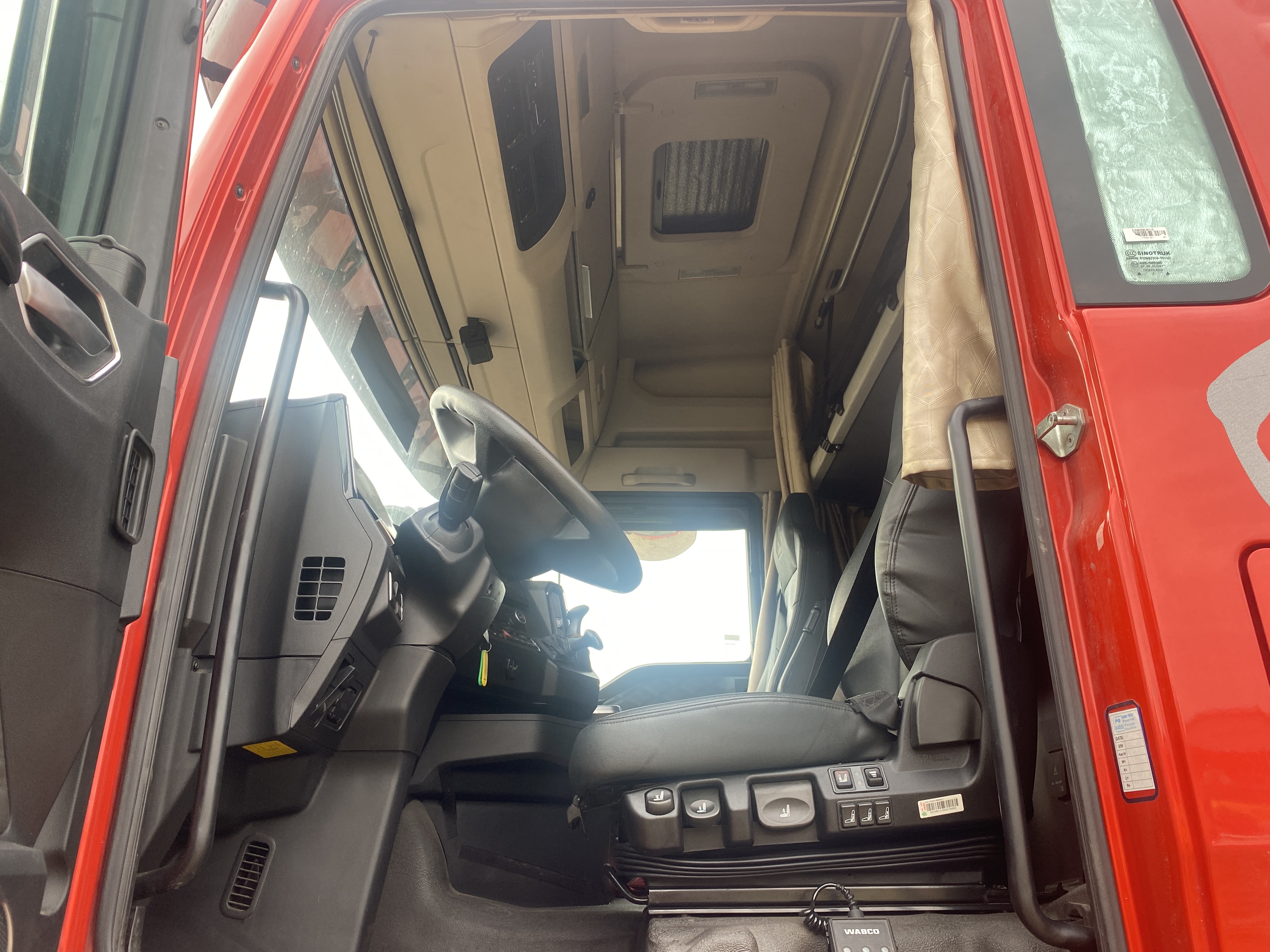 SITRAK C7H 6x4 Седельный тягач 2023 г. - фото 11