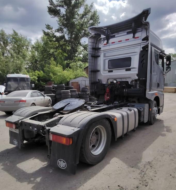 FAW JH6 4x2 Седельный тягач 2023 г. - фото 7