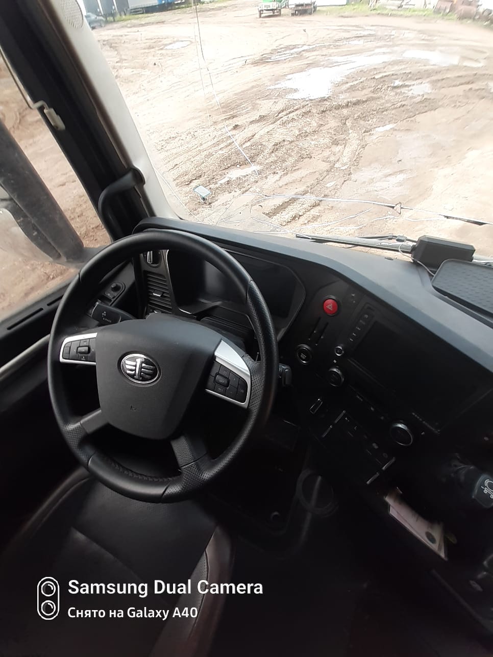 FAW J7 4x2 Седельный тягач 2023 г. - фото 8