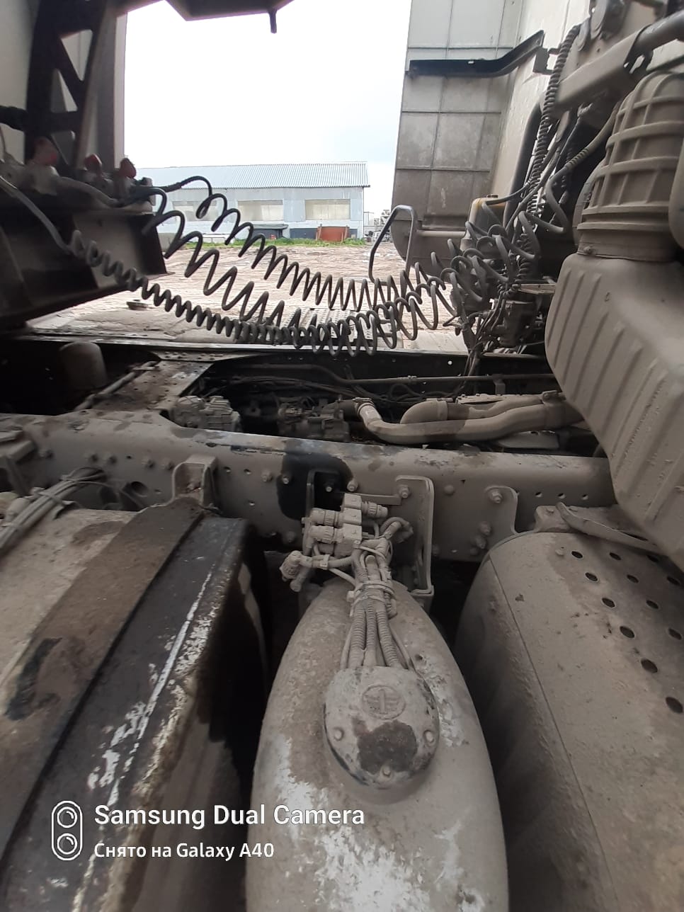 FAW J7 4x2 Седельный тягач 2023 г. - фото 14