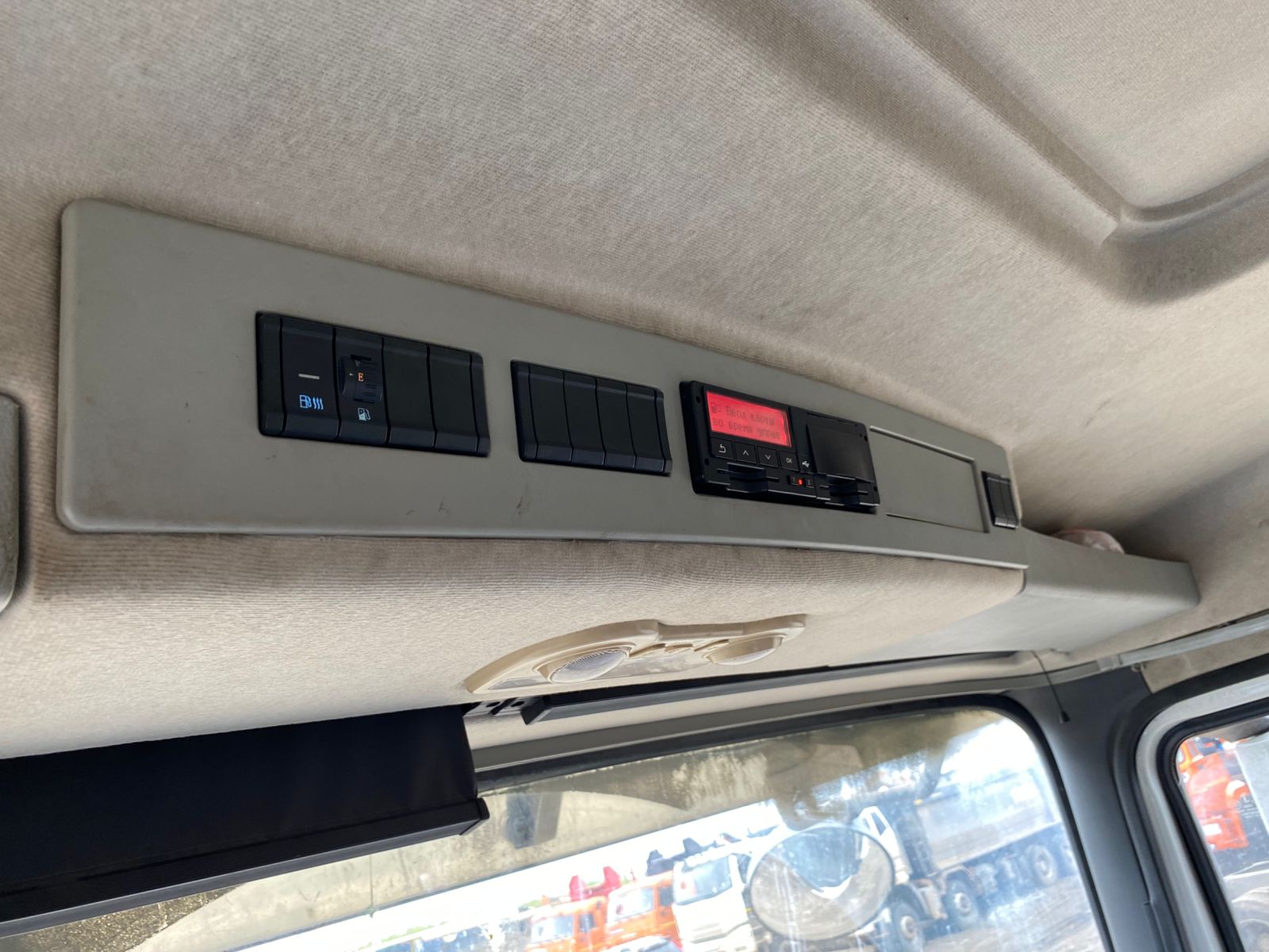 Shacman (Shaanxi) SX* 8x4 Самосвал 2023 г.