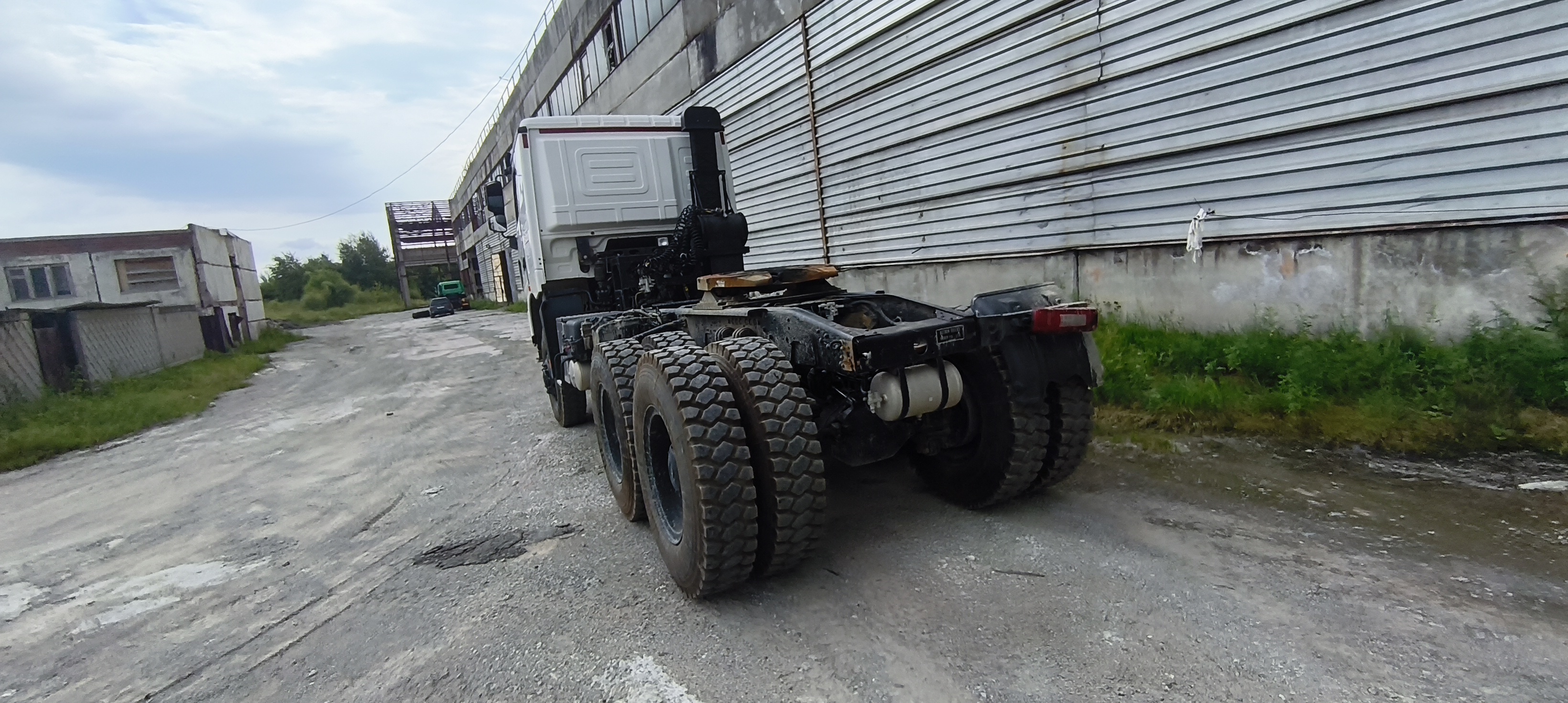 BEIBEN BBTR* 6x6 Седельный тягач 2023 г. - фото 8