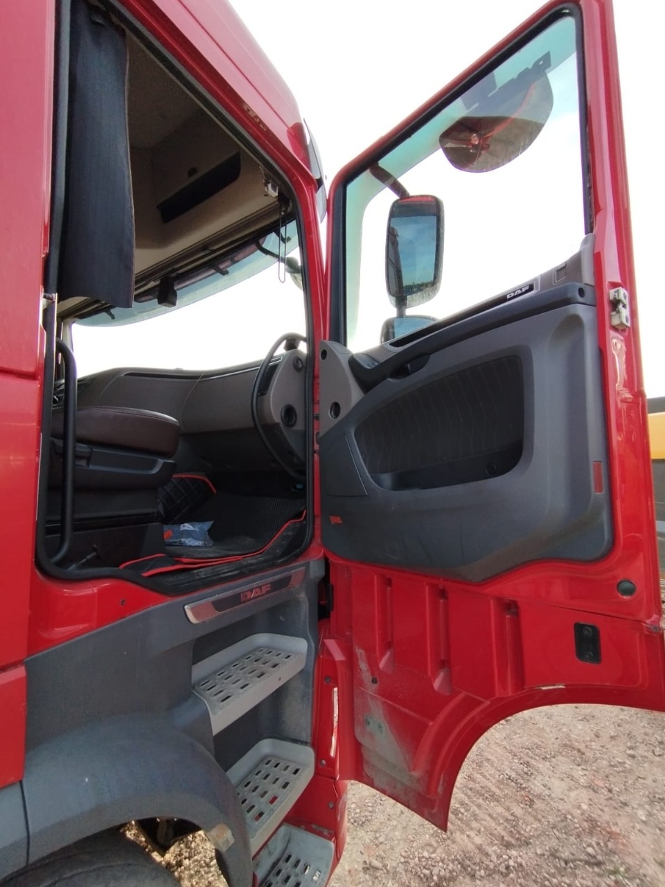 DAF XF 4x2 Седельный тягач 2019 г. - фото 6