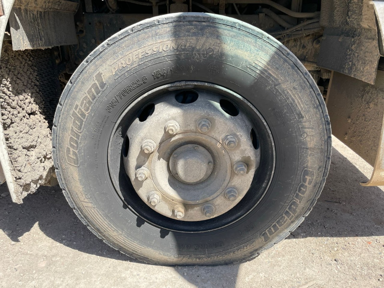 КамАЗ 5490 4x2 Седельный тягач 2017 г. - фото 10