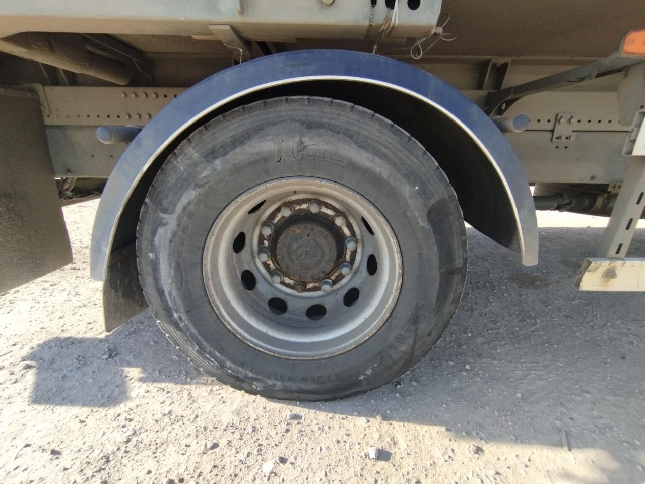 Центртранстехмаш АФ-4756* на шасси Volvo FL 4x2 Изотермический/рефрижератор с гидробортом 2017 г. - фото 15