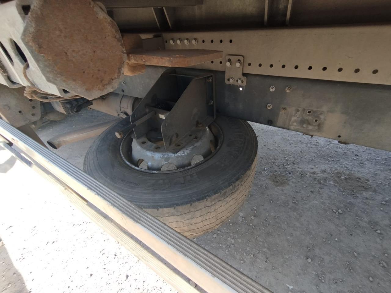 Центртранстехмаш АФ-4756* на шасси Volvo FL 4x2 Изотермический/рефрижератор с гидробортом 2017 г. - фото 17