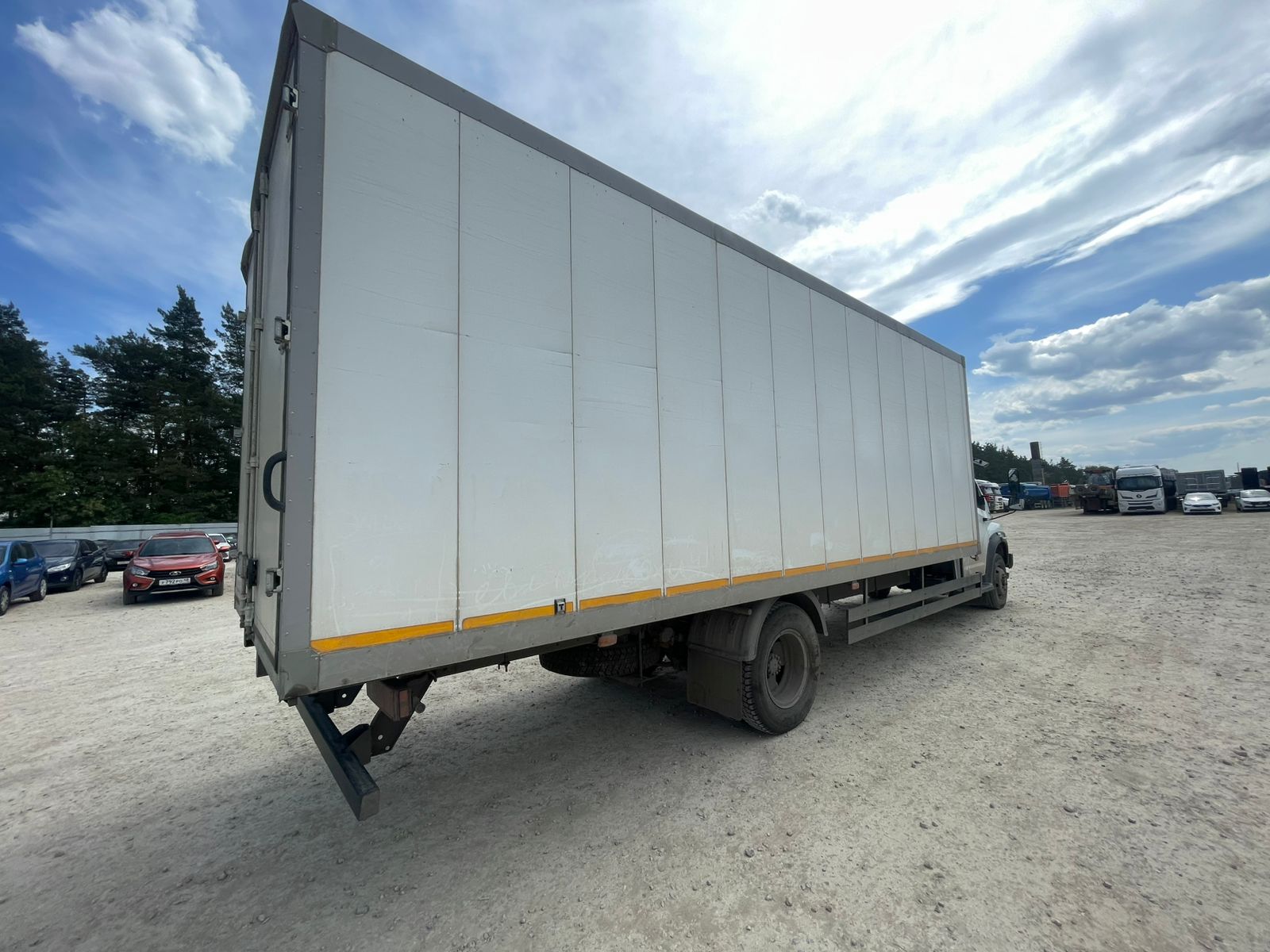 АвтоМаш 2824* на шасси GAZ GAZON NEXT Промтоварный_не актуально 2023 г. - фото 6