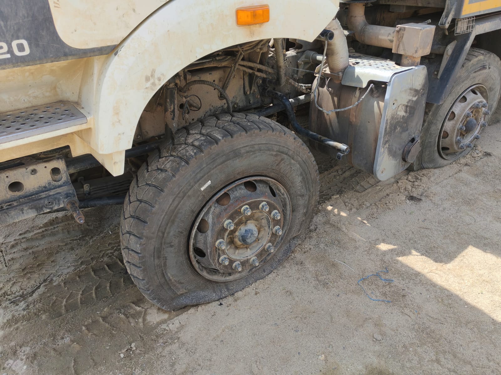 FAW CA 3310 8x4 Самосвал_не актуально 2023 г. - фото 9