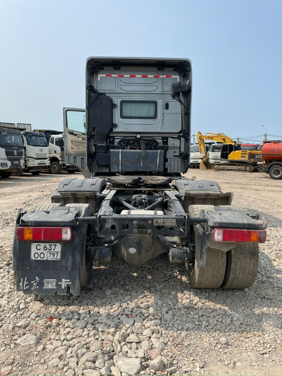 BEIJING BJ* 6x4 Седельный тягач 2023 г. - фото 4