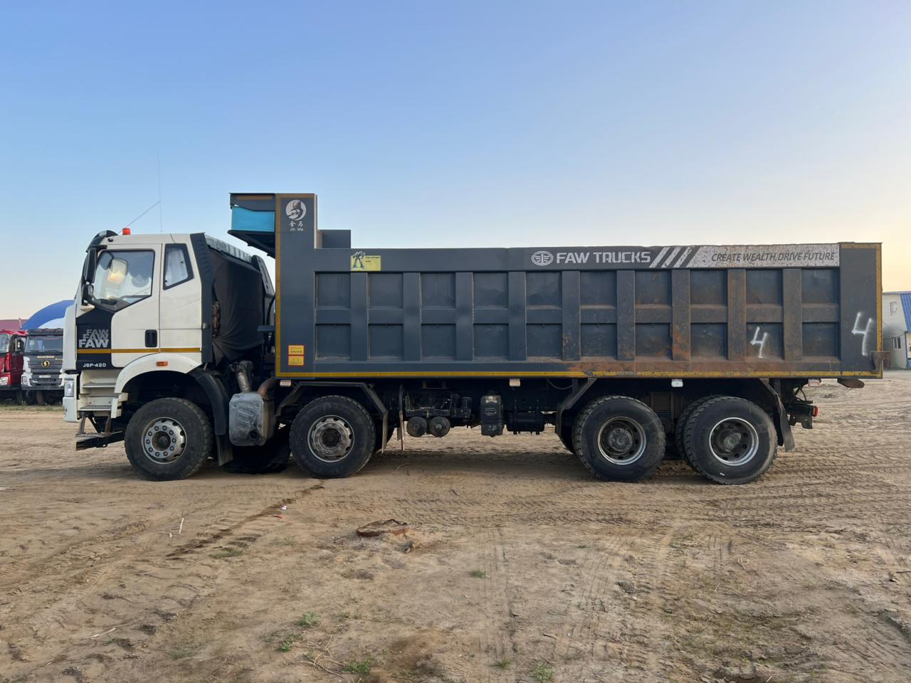 FAW J6 8x4 Самосвал 2022 г. - фото 4