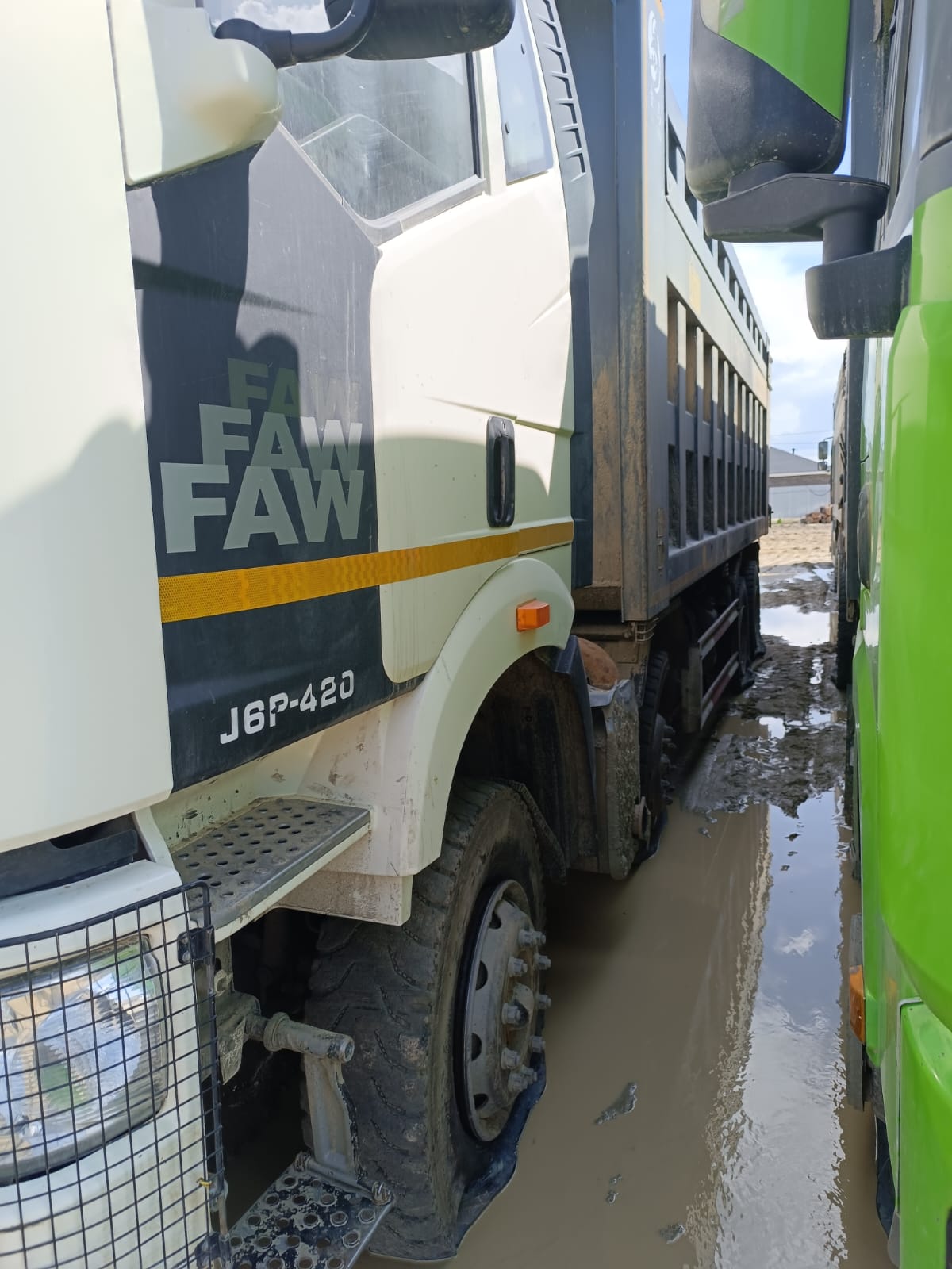 FAW CA 3310 8x4 Самосвал_не актуально 2023 г. - фото 3