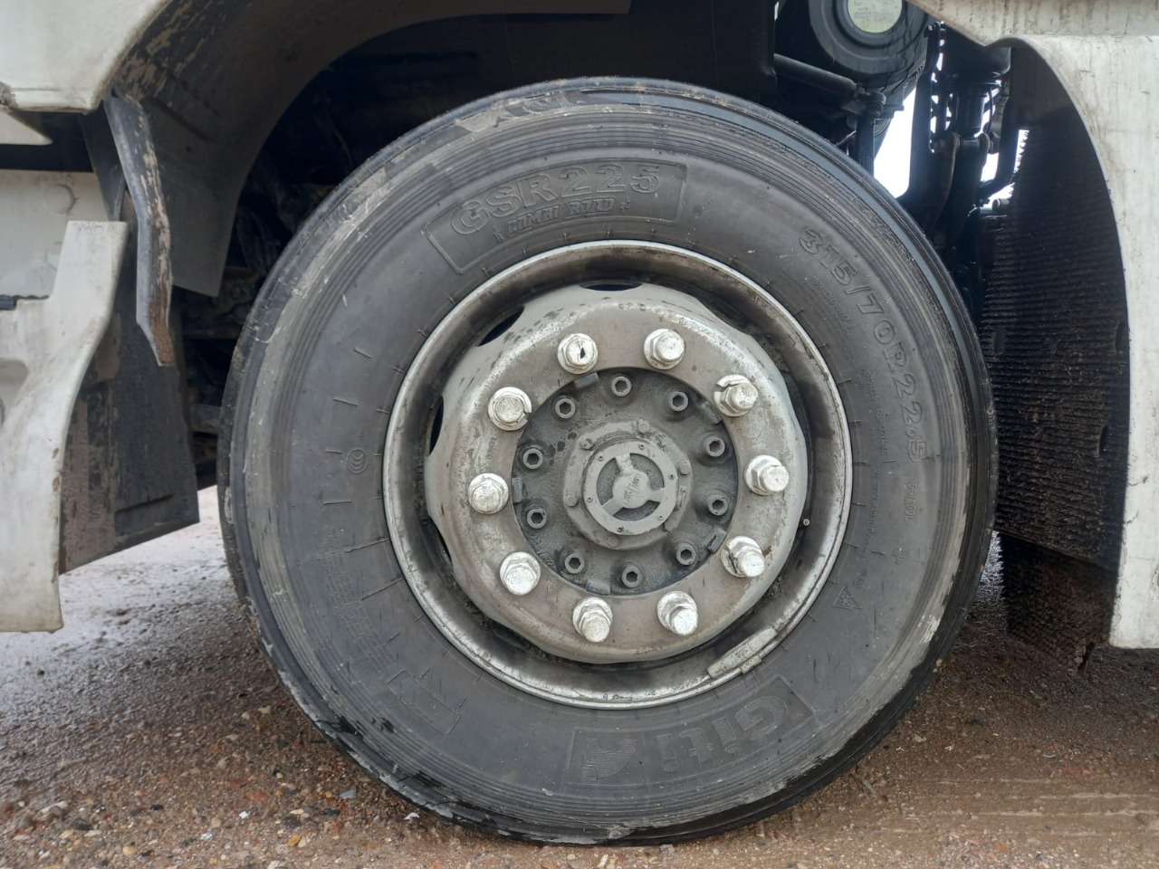 Foton AUMAN 4x2 Седельный тягач 2023 г. - фото 9