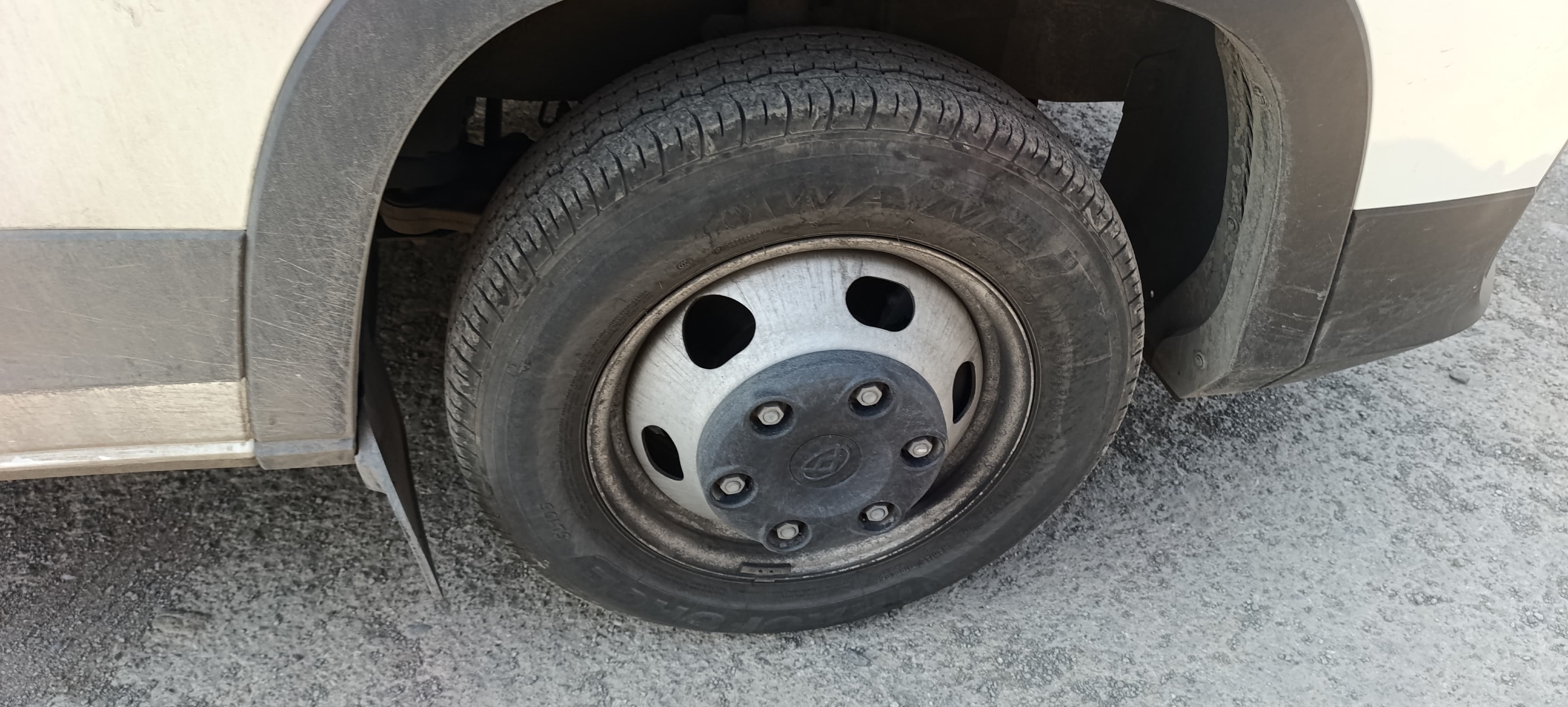 Maxus V90 Цельнометаллический (кат. C) 2023 г. - фото 15