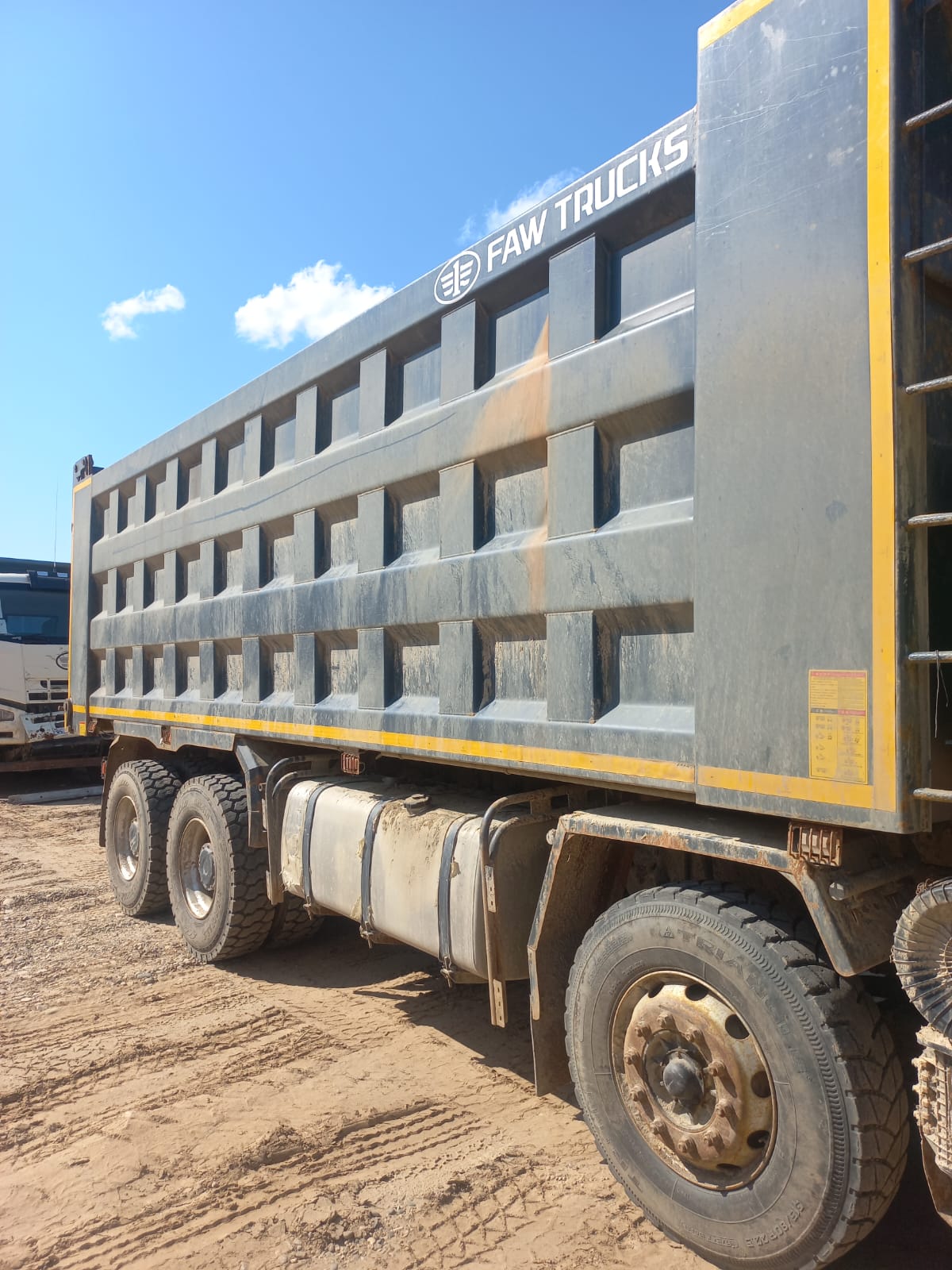 FAW J6 8x4 Самосвал 2023 г. - фото 6