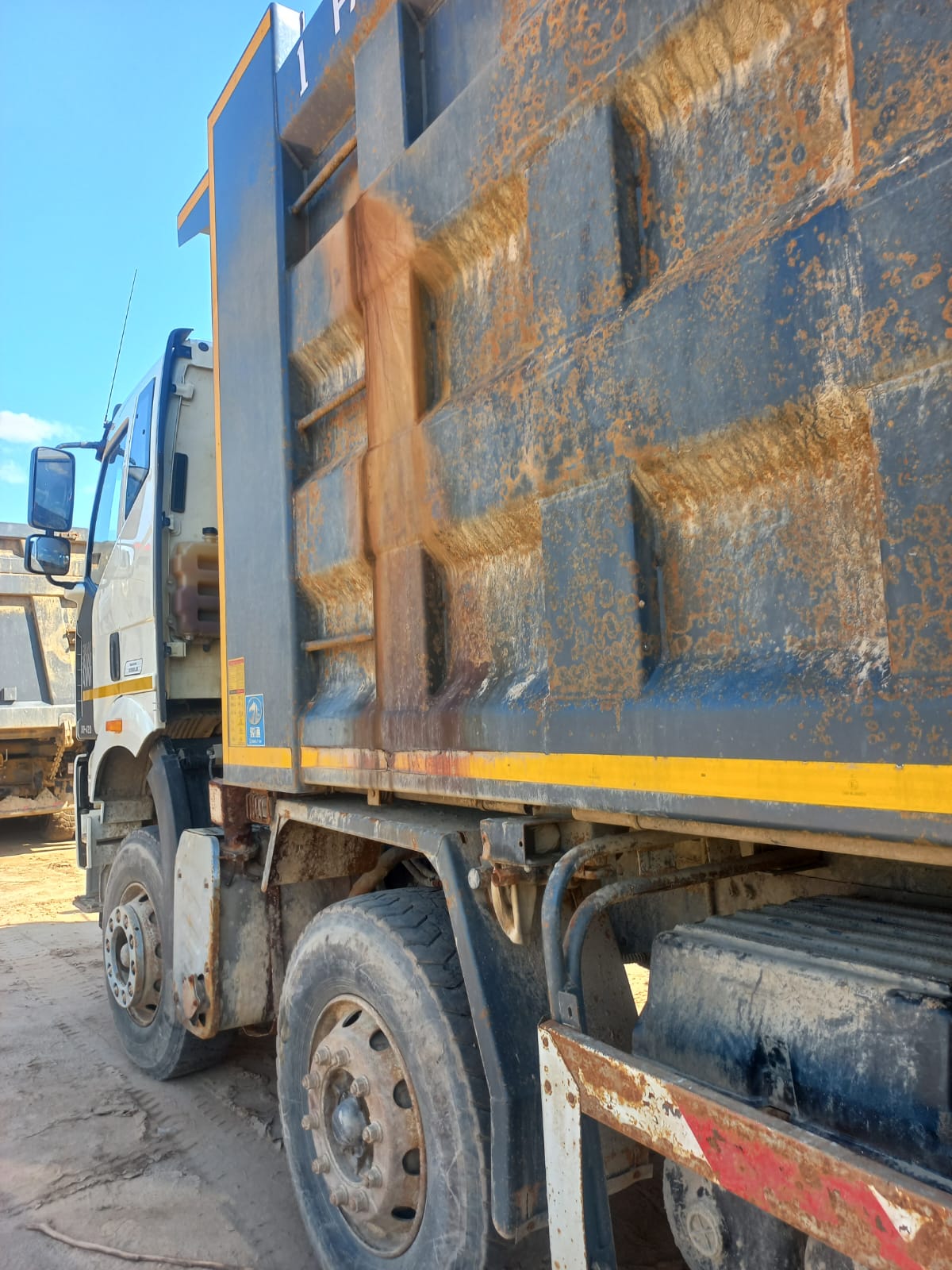 FAW J6 8x4 Самосвал 2023 г. - фото 7