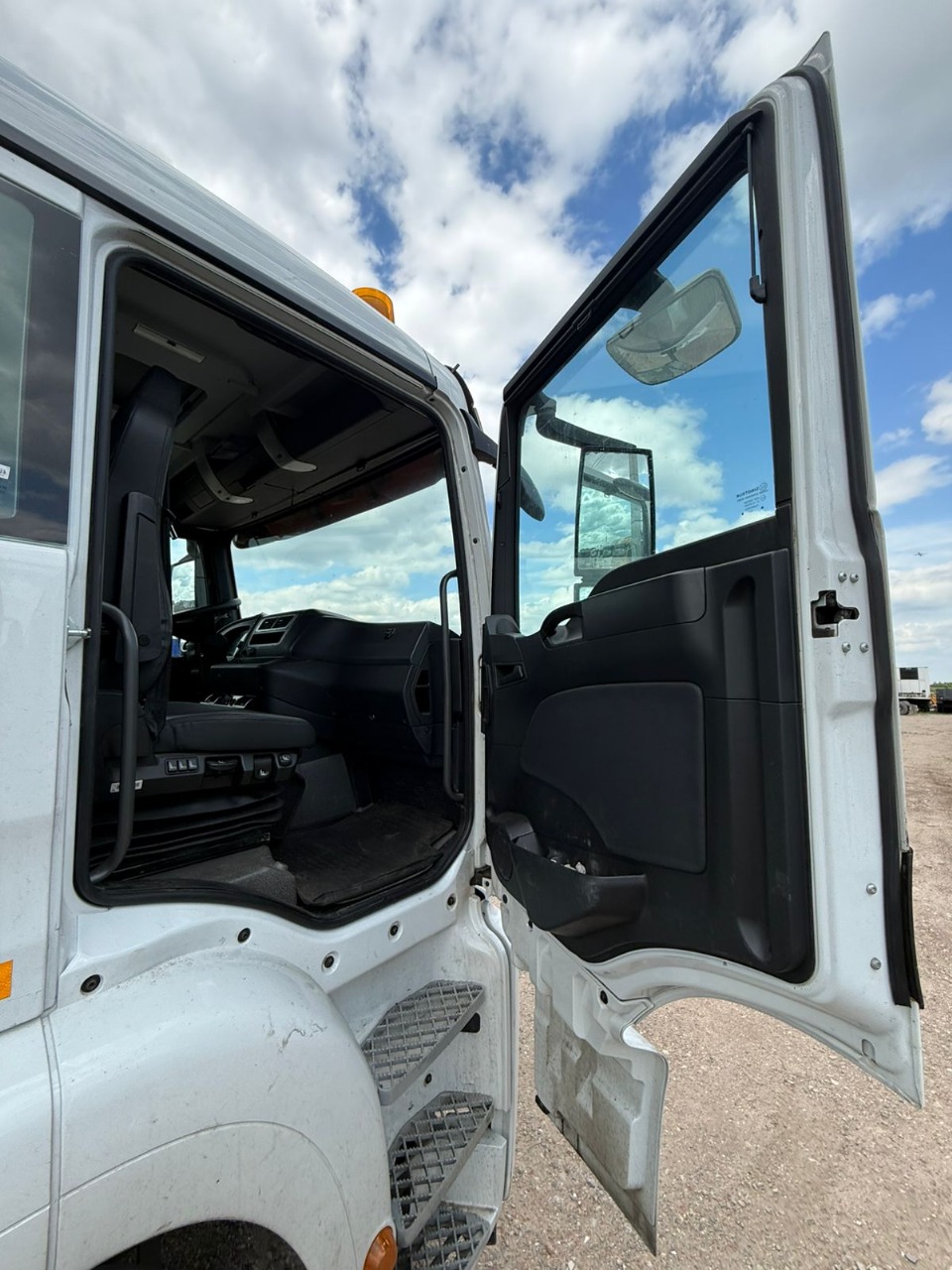 SITRAK C7H 6x2 Изотермический/рефрижератор 2024 г. - фото 8