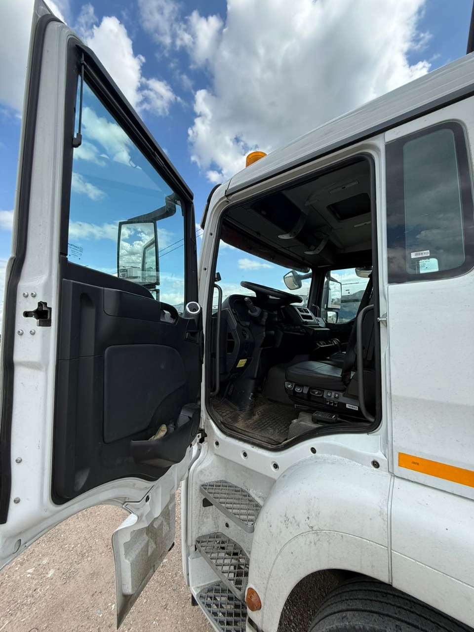 SITRAK C7H 6x2 Изотермический/рефрижератор 2024 г. - фото 9