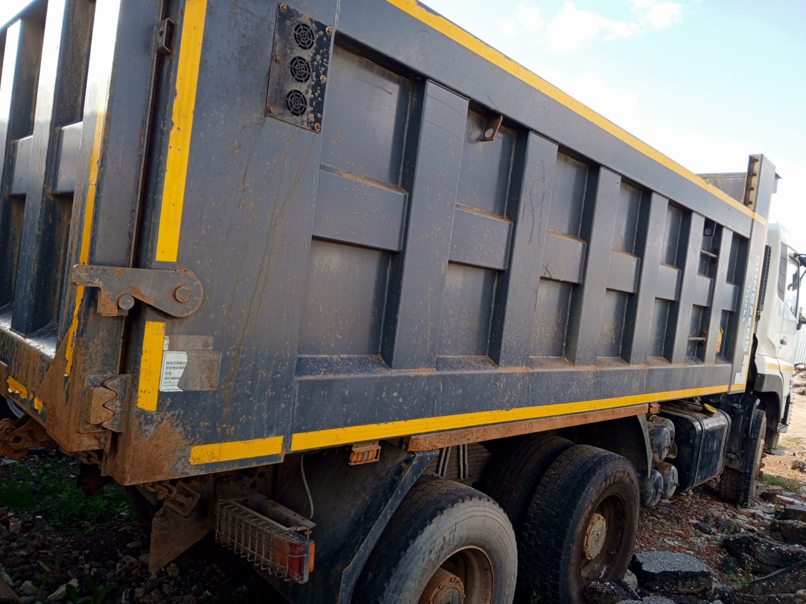 DongFeng DFH 6x4 Самосвал 2023 г. - фото 4