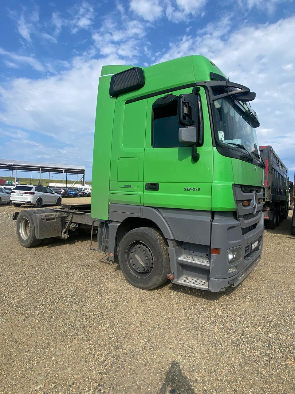 Mercedes-Benz ACTROS 4x2 Седельный тягач 2017 г. - фото 3