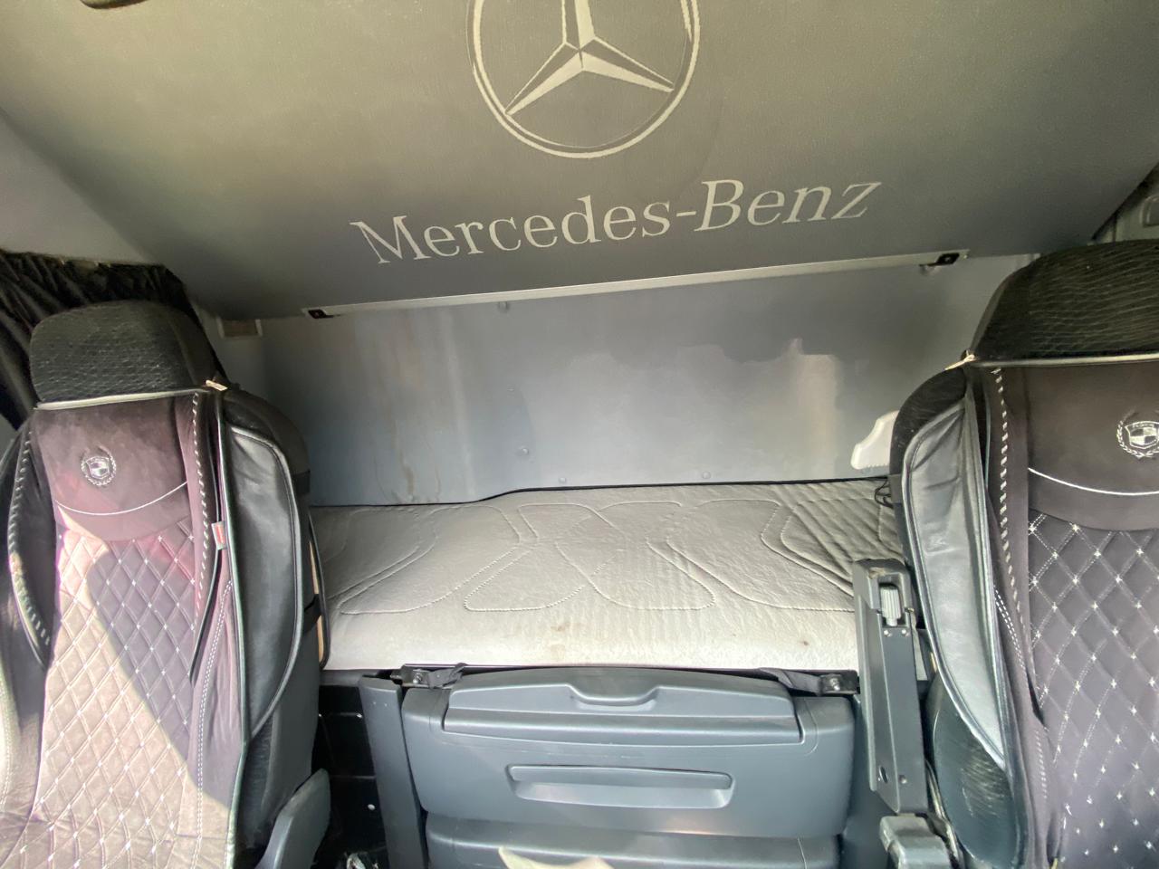 Mercedes-Benz ACTROS 4x2 Седельный тягач 2017 г. - фото 11