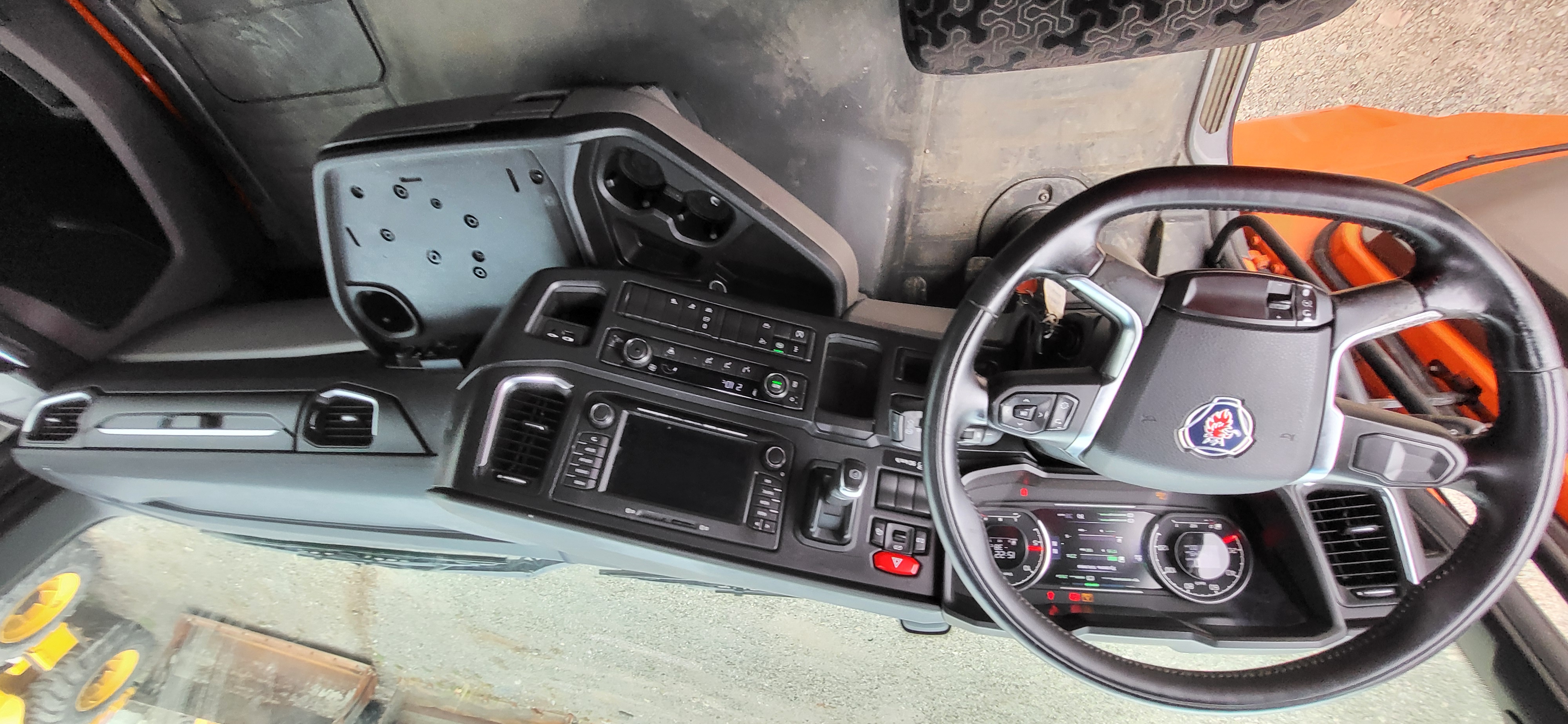 Scania S 4x2 Седельный тягач 2021 г. - фото 8