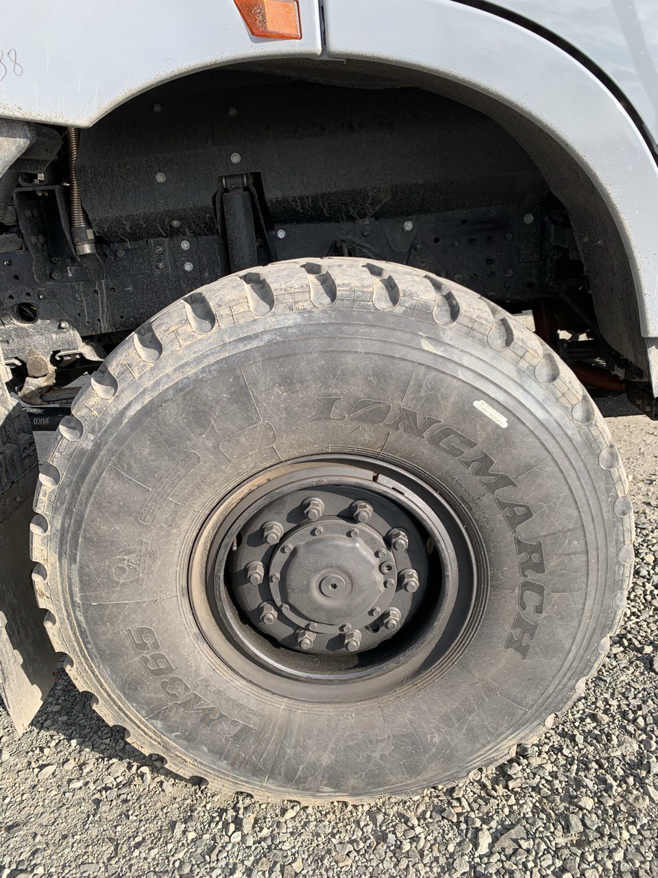 BEIBEN V3 6x6 Седельный тягач 2023 г. - фото 6