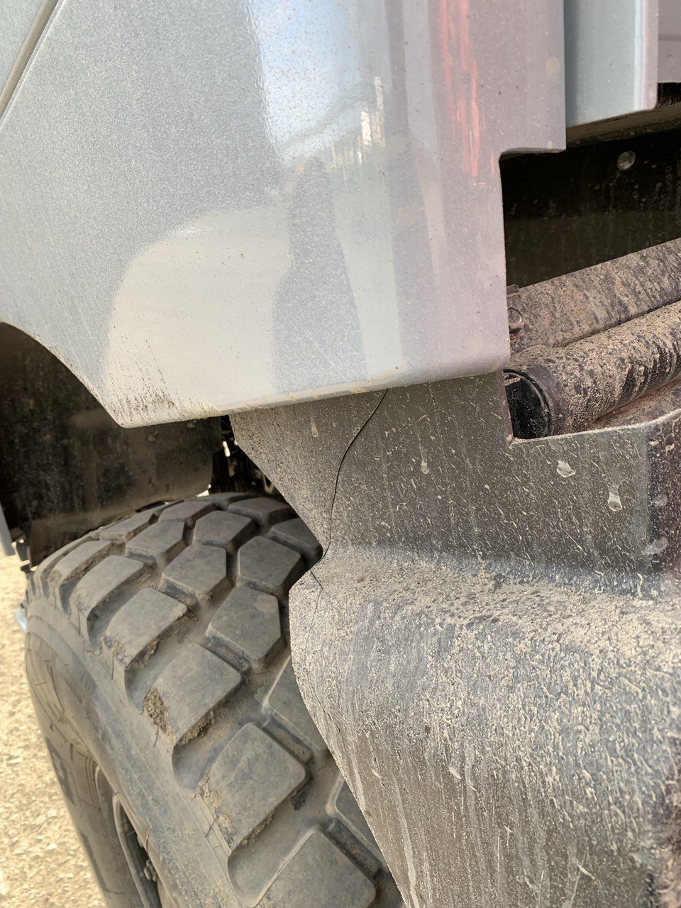 BEIBEN V3 6x6 Седельный тягач 2023 г. - фото 15