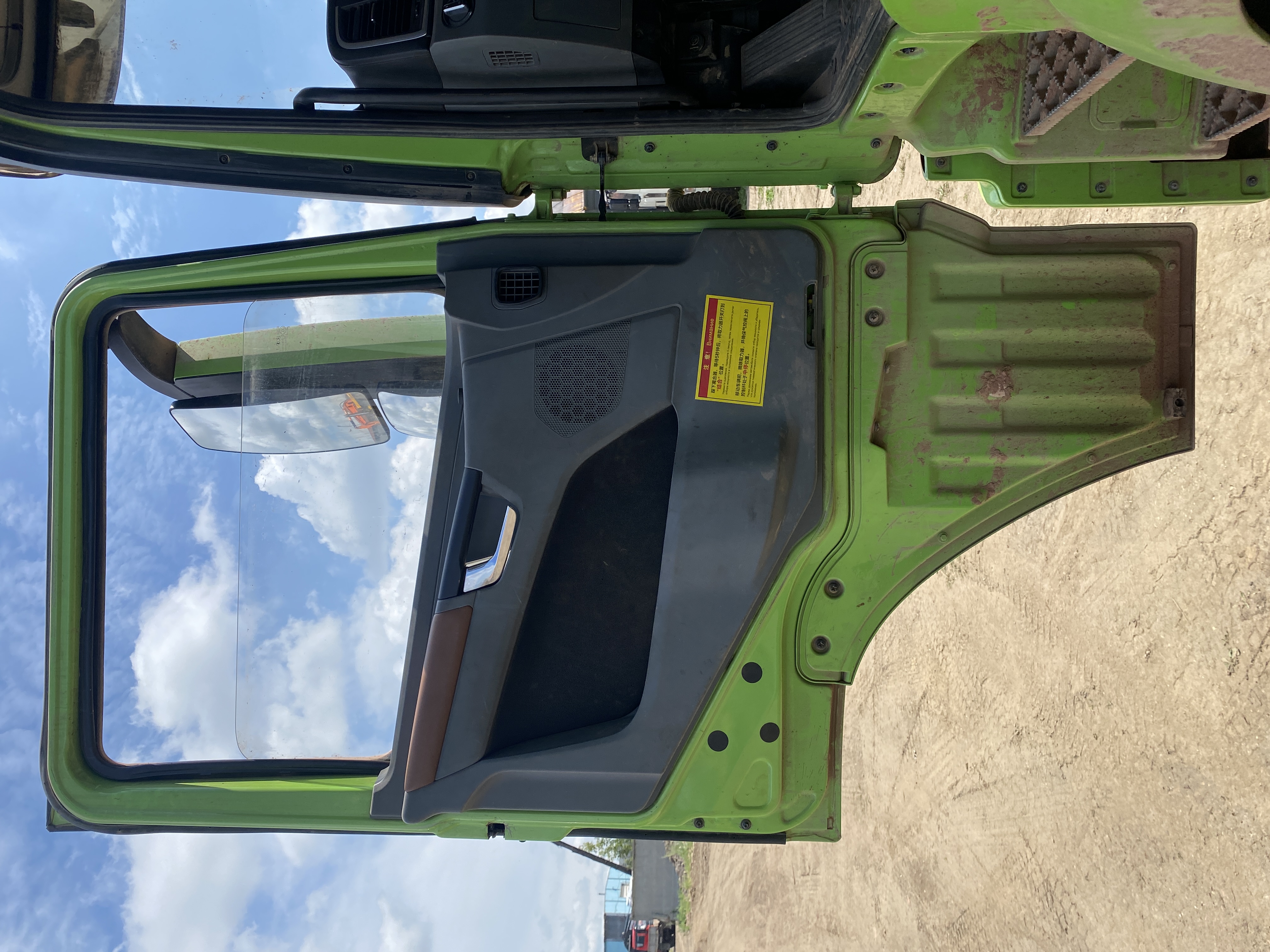 Shacman (Shaanxi) SX* 8x4 Самосвал 2023 г. - фото 9