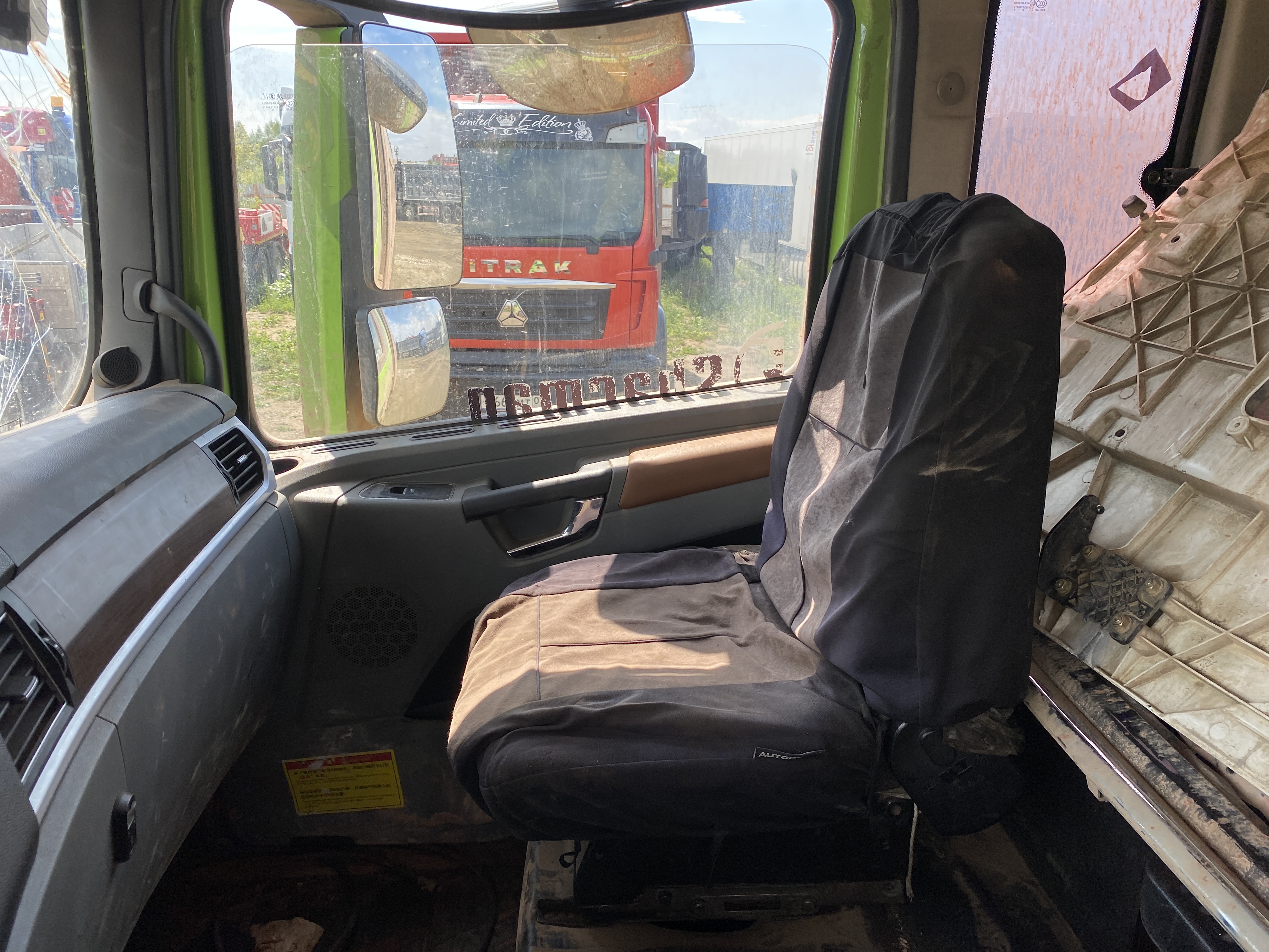 Shacman (Shaanxi) SX* 8x4 Самосвал 2023 г. - фото 15