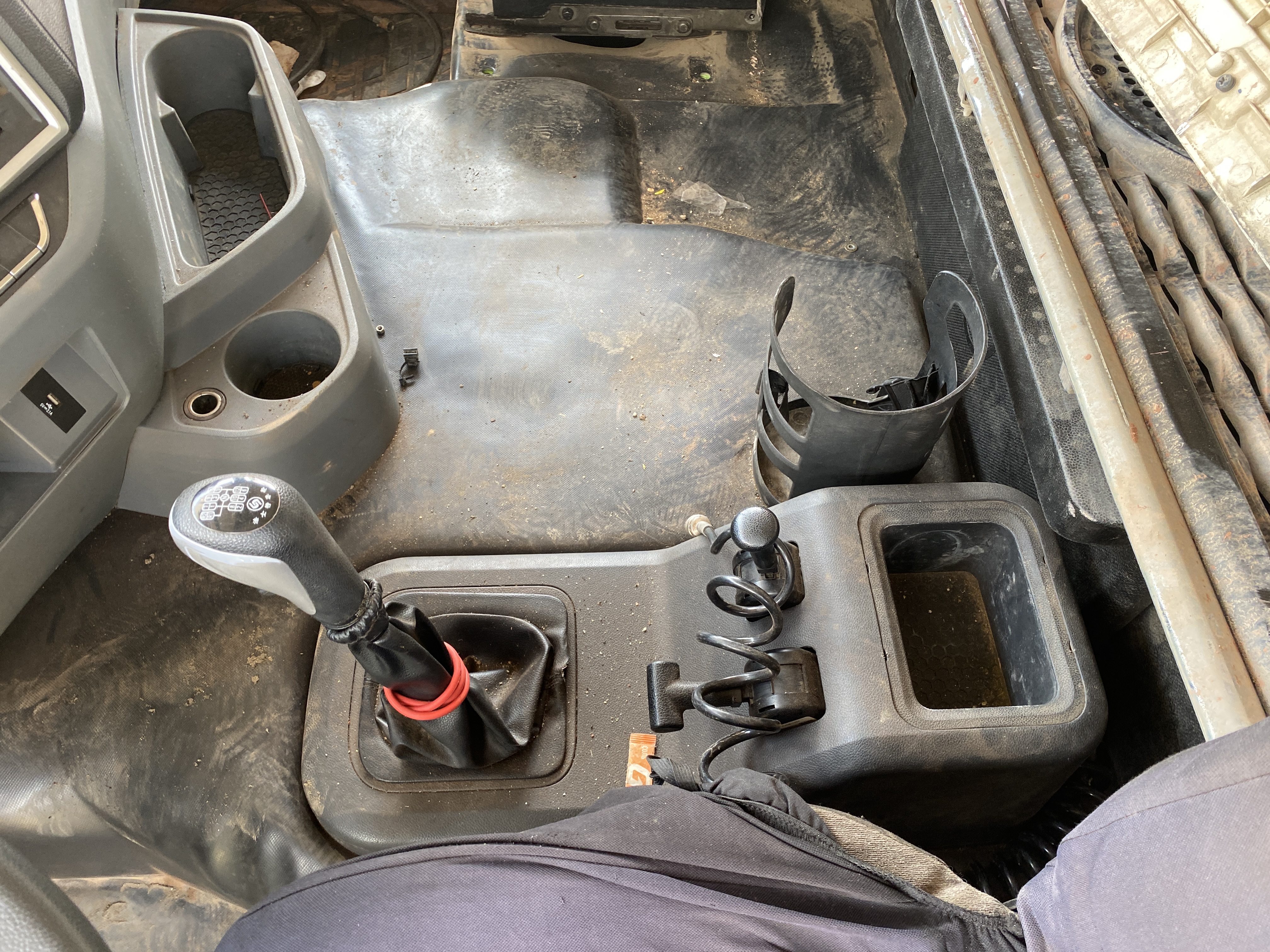 Shacman (Shaanxi) SX* 8x4 Самосвал 2023 г. - фото 16