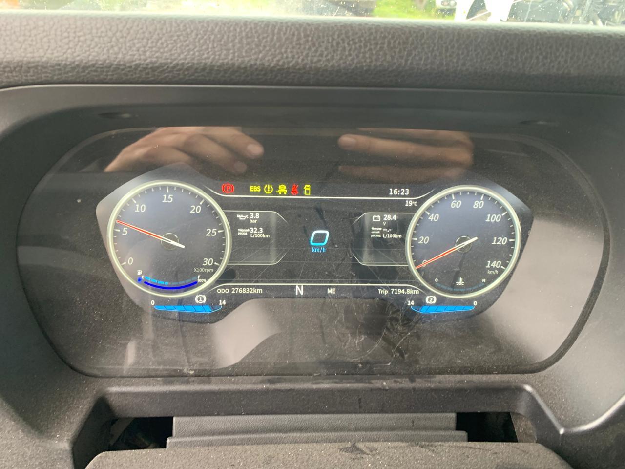 Shacman (Shaanxi) SX* 4x2 Седельный тягач 2023 г. - фото 18