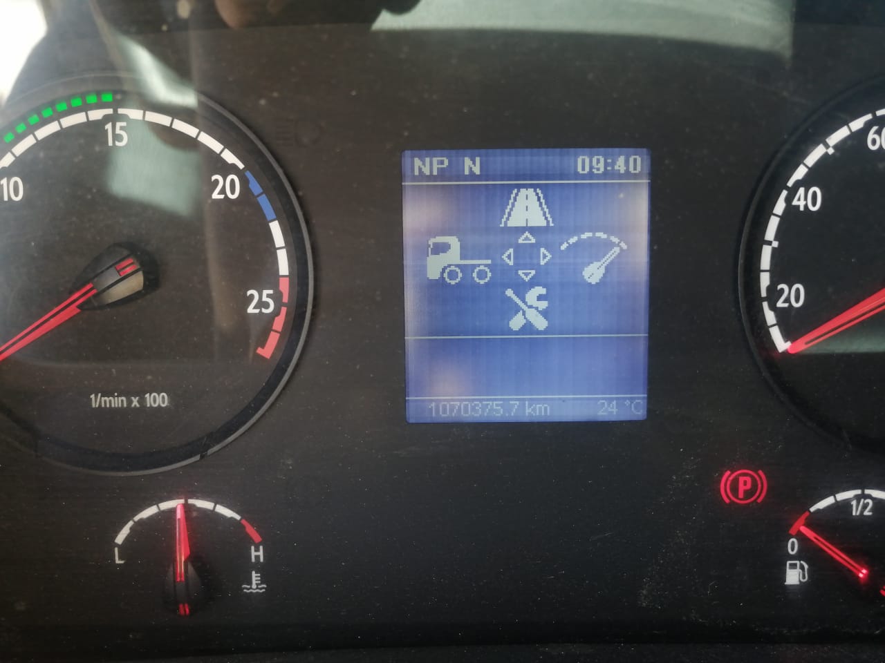 Scania P 4x2 Седельный тягач 2018 г. - фото 16