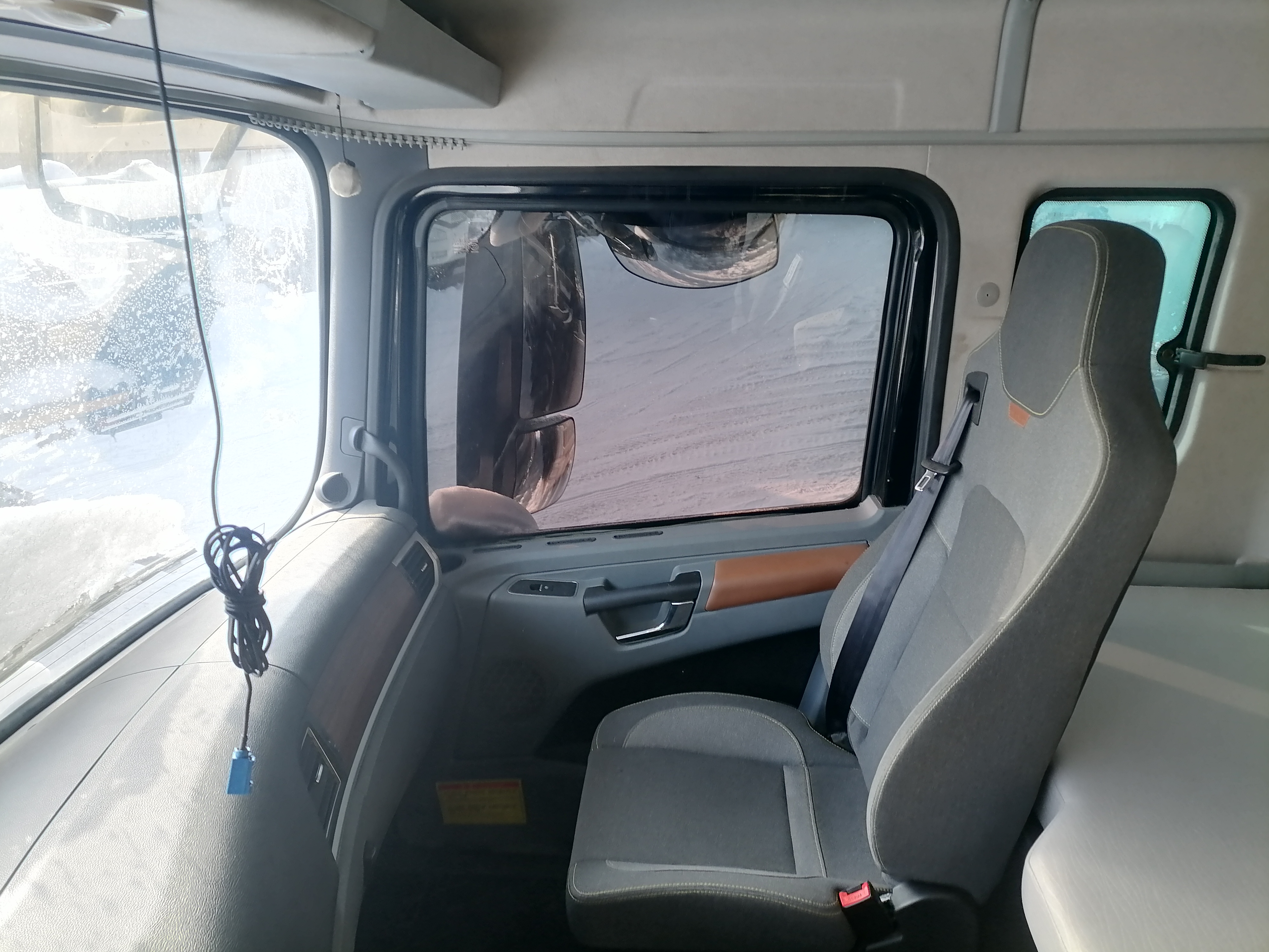 Shacman (Shaanxi) SX* 8x4 Самосвал 2024 г. - фото 7