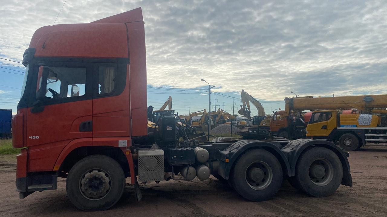 Shacman (Shaanxi) SX* 6x4 Седельный тягач 2022 г. - фото 2