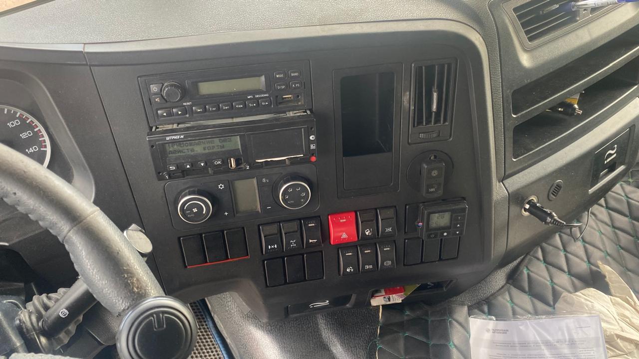 Shacman (Shaanxi) SX* 6x4 Седельный тягач 2022 г. - фото 12