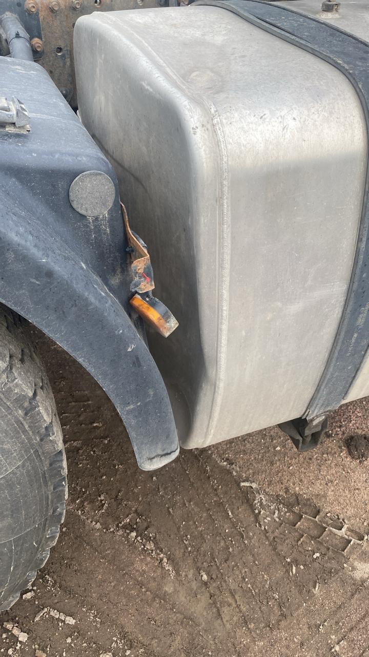 Shacman (Shaanxi) SX* 6x4 Седельный тягач 2022 г. - фото 19