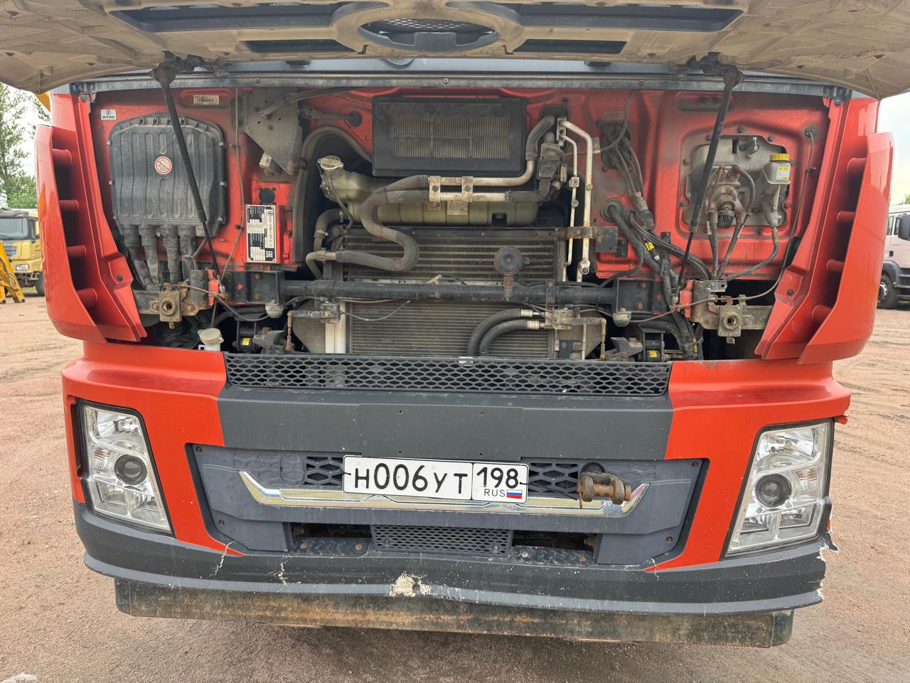 Shacman (Shaanxi) SX* 6x4 Седельный тягач 2022 г. - фото 13