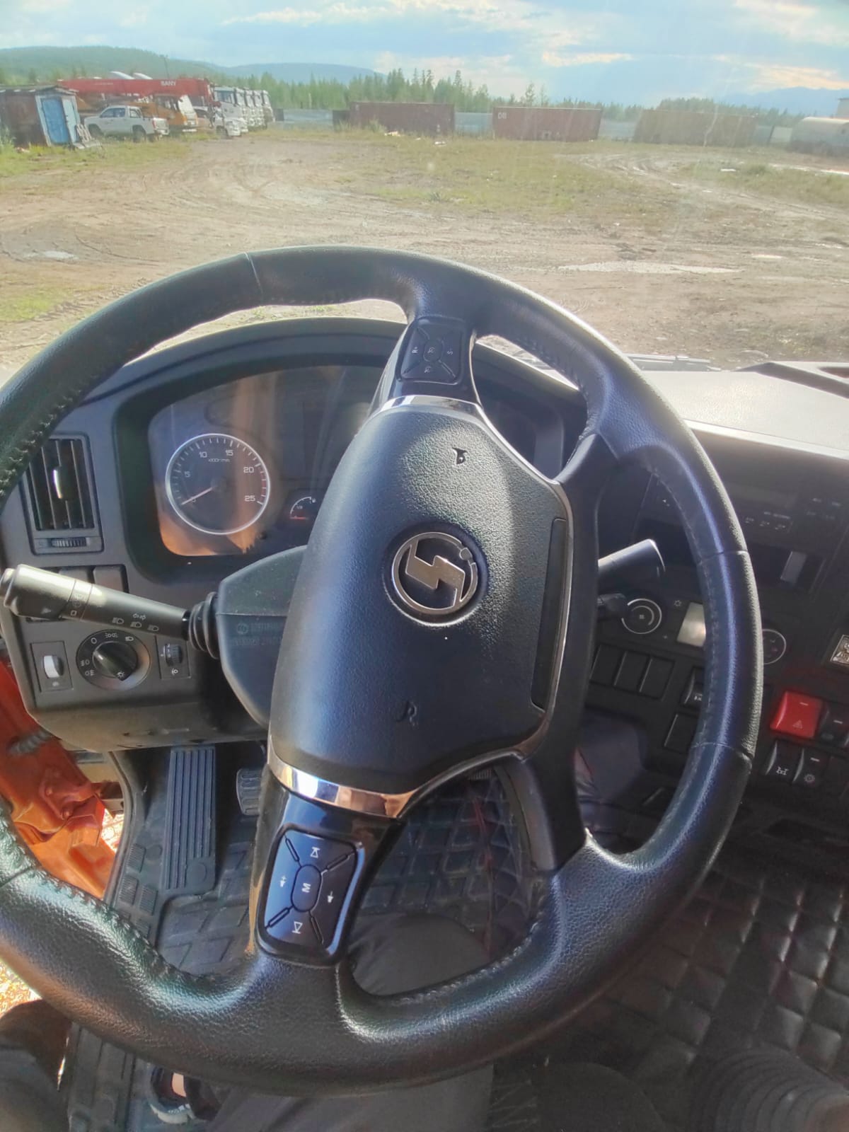 Shacman (Shaanxi) SX* 8x4 Самосвал 2022 г. - фото 8